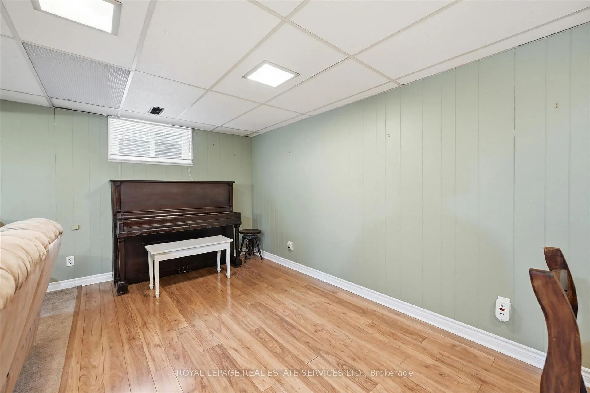 Photo 31 of 484 Grand Boulevard, Oakville, Falgarwood — HOMEH