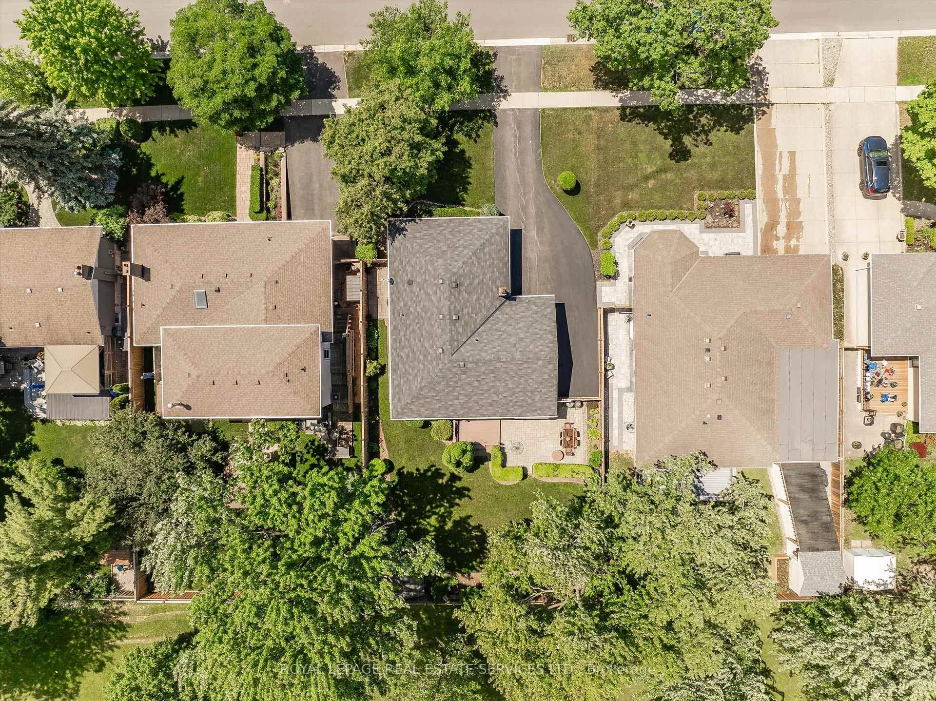 Photo 46 of 484 Grand Boulevard, Oakville, Falgarwood — HOMEH