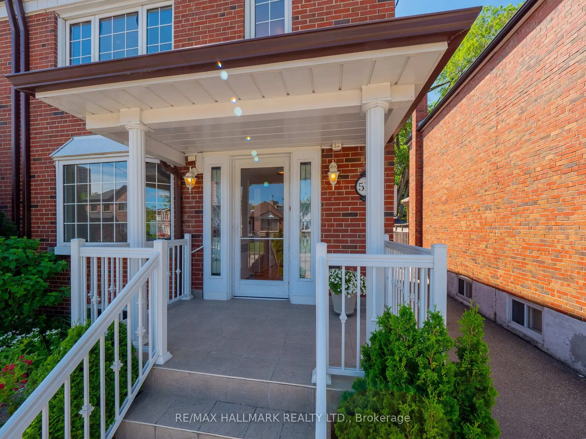 Photo 2 of 51 Floyd Avenue, Toronto, Broadview North — HOMEH