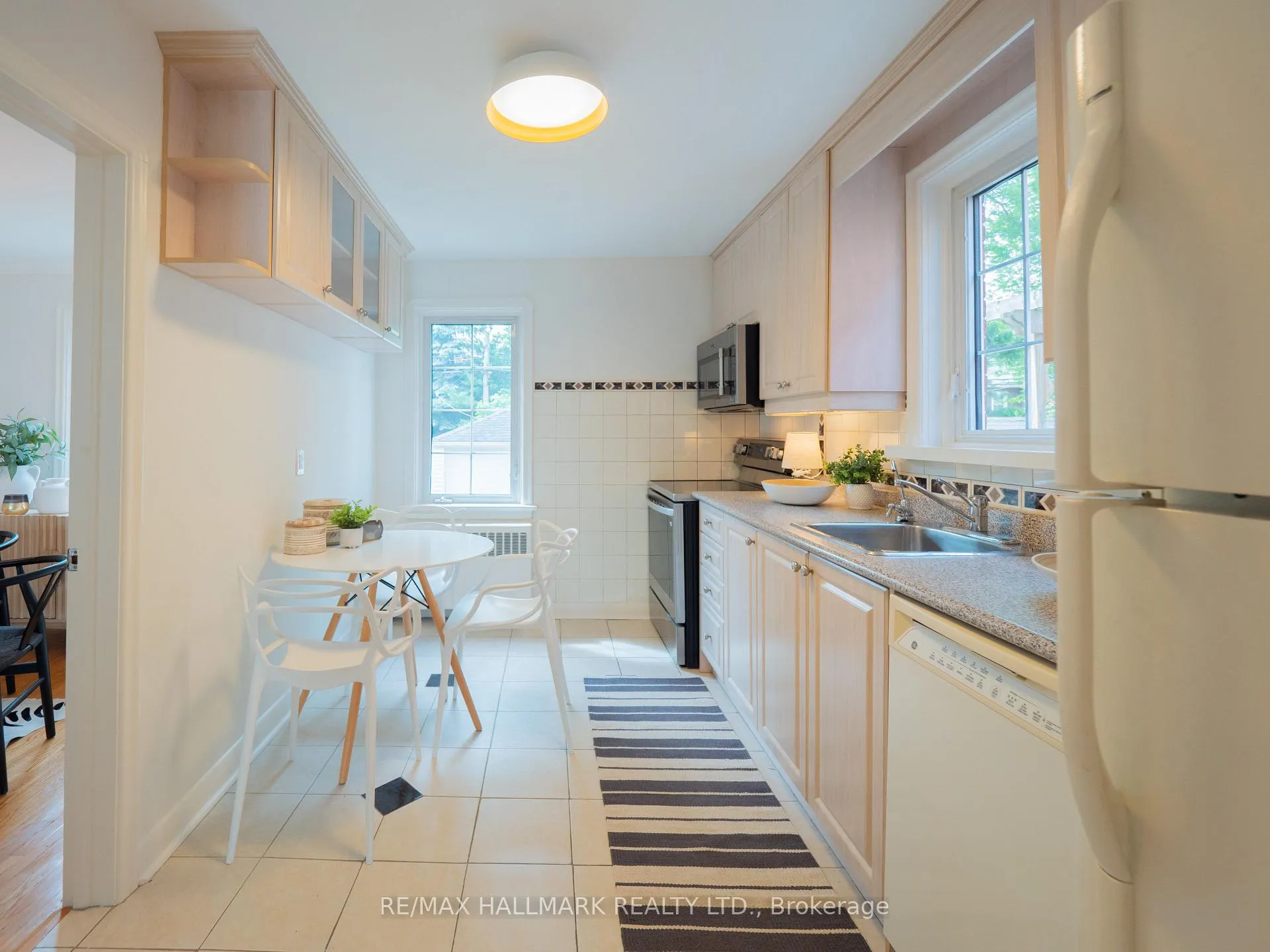 Photo 12 of 51 Floyd Avenue, Toronto, Broadview North — HOMEH