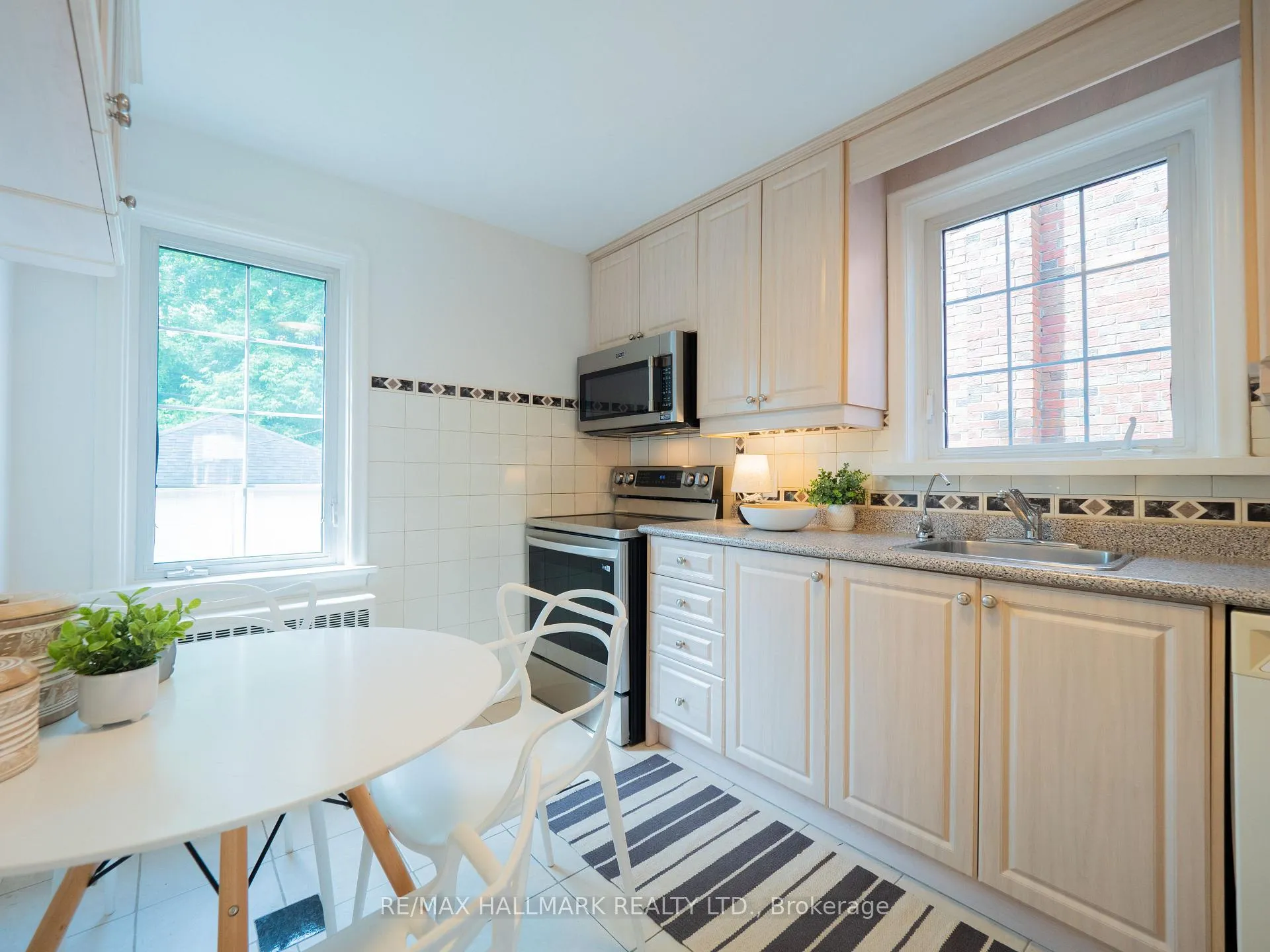 Photo 15 of 51 Floyd Avenue, Toronto, Broadview North — HOMEH