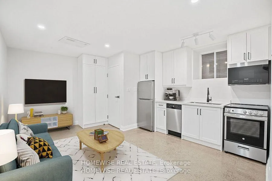 Photo 1 of Unit 5, 2563 Dundas Street W, Toronto, High Park North — HOMEH