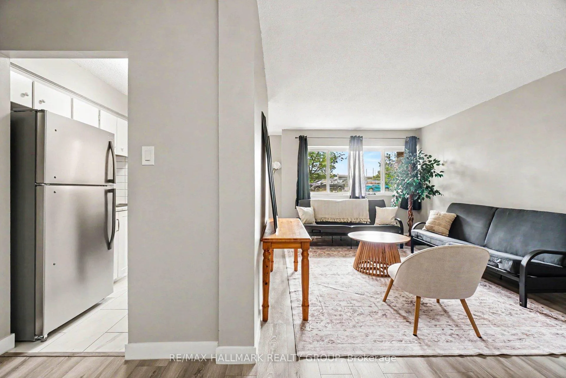 Photo 3 of Unit 106A, 2044 Arrowsmith Drive, Ottawa, Beacon Hill South — HOMEH