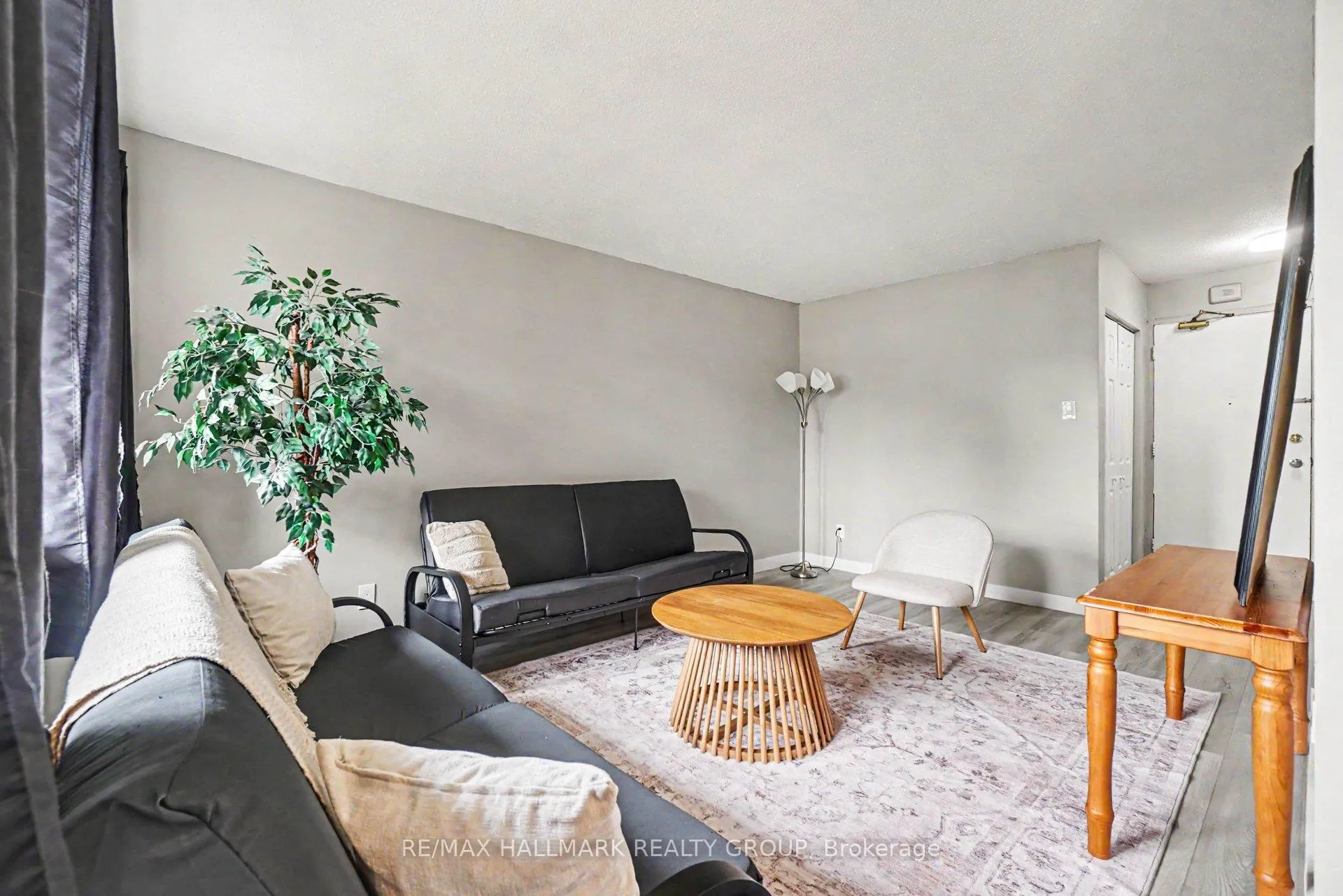 Photo 6 of Unit 106A, 2044 Arrowsmith Drive, Ottawa, Beacon Hill South — HOMEH