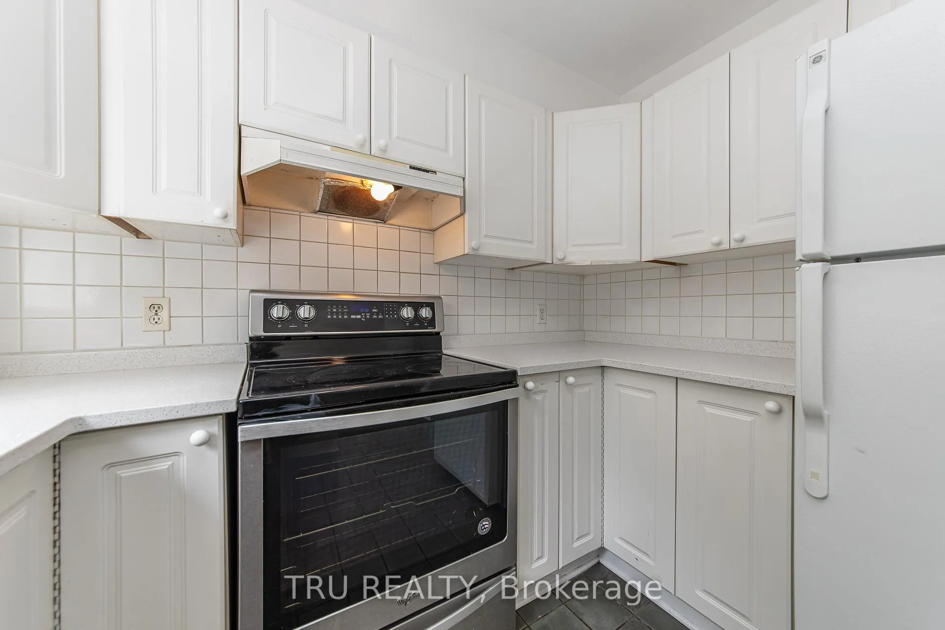 Photo 21 of 135 Margrave Avenue, Ottawa, Hunt Club Park/Greenboro — HOMEH