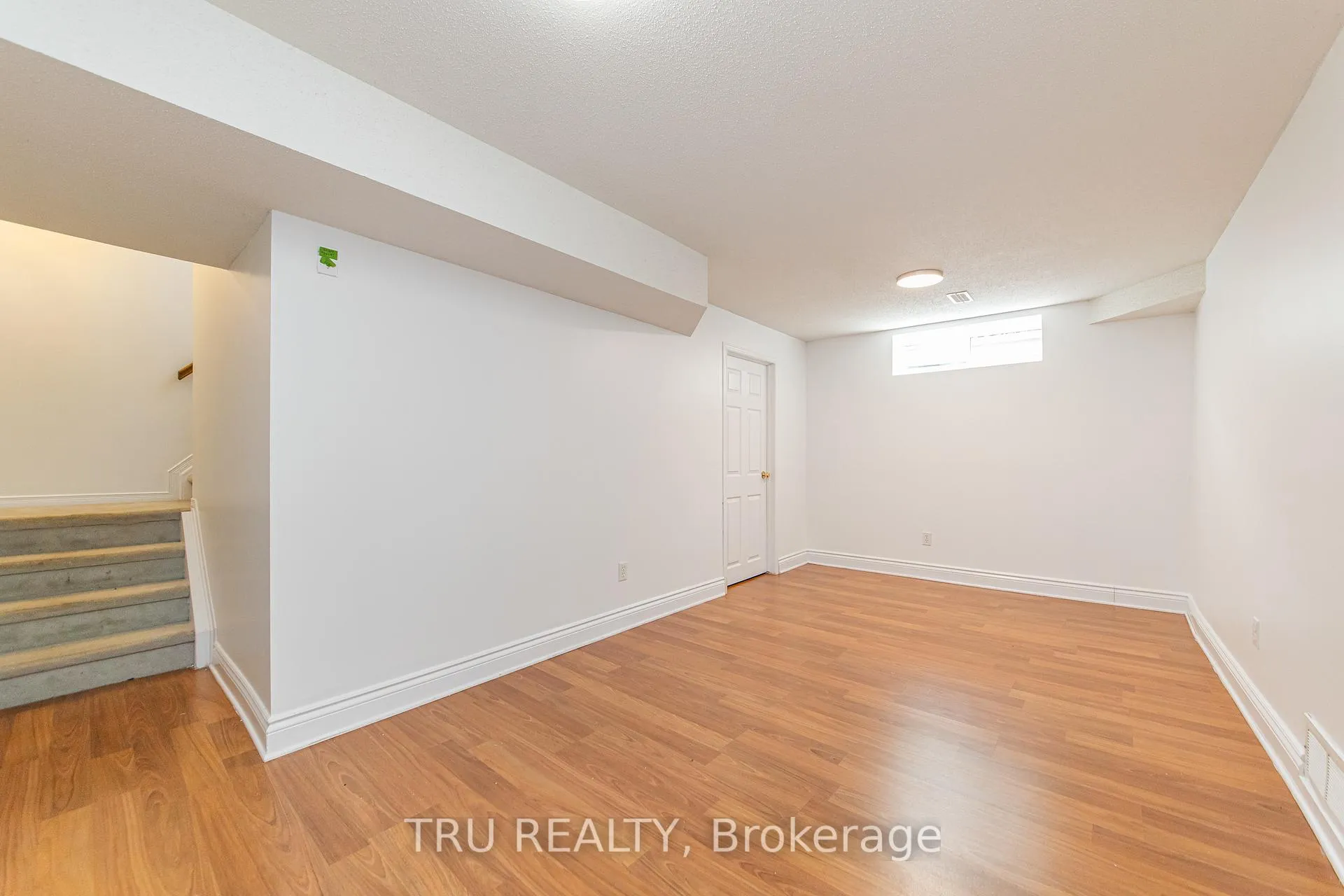Photo 37 of 135 Margrave Avenue, Ottawa, Hunt Club Park/Greenboro — HOMEH