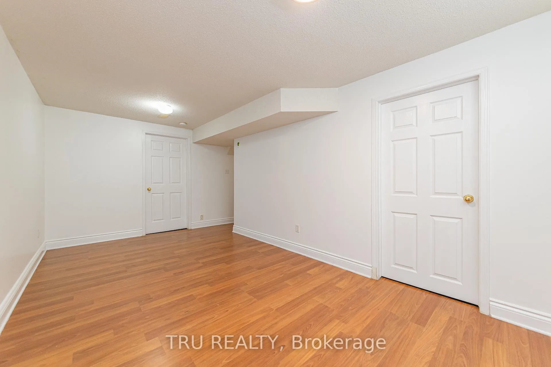 Photo 38 of 135 Margrave Avenue, Ottawa, Hunt Club Park/Greenboro — HOMEH