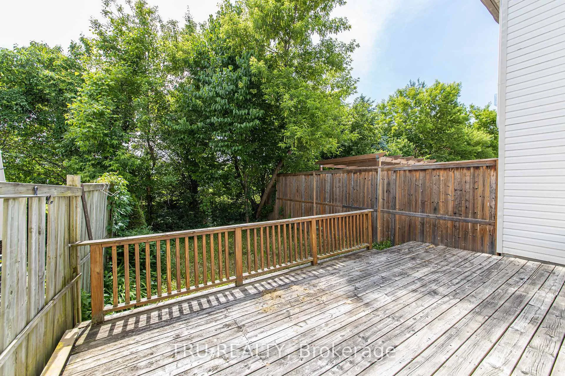 Photo 42 of 135 Margrave Avenue, Ottawa, Hunt Club Park/Greenboro — HOMEH