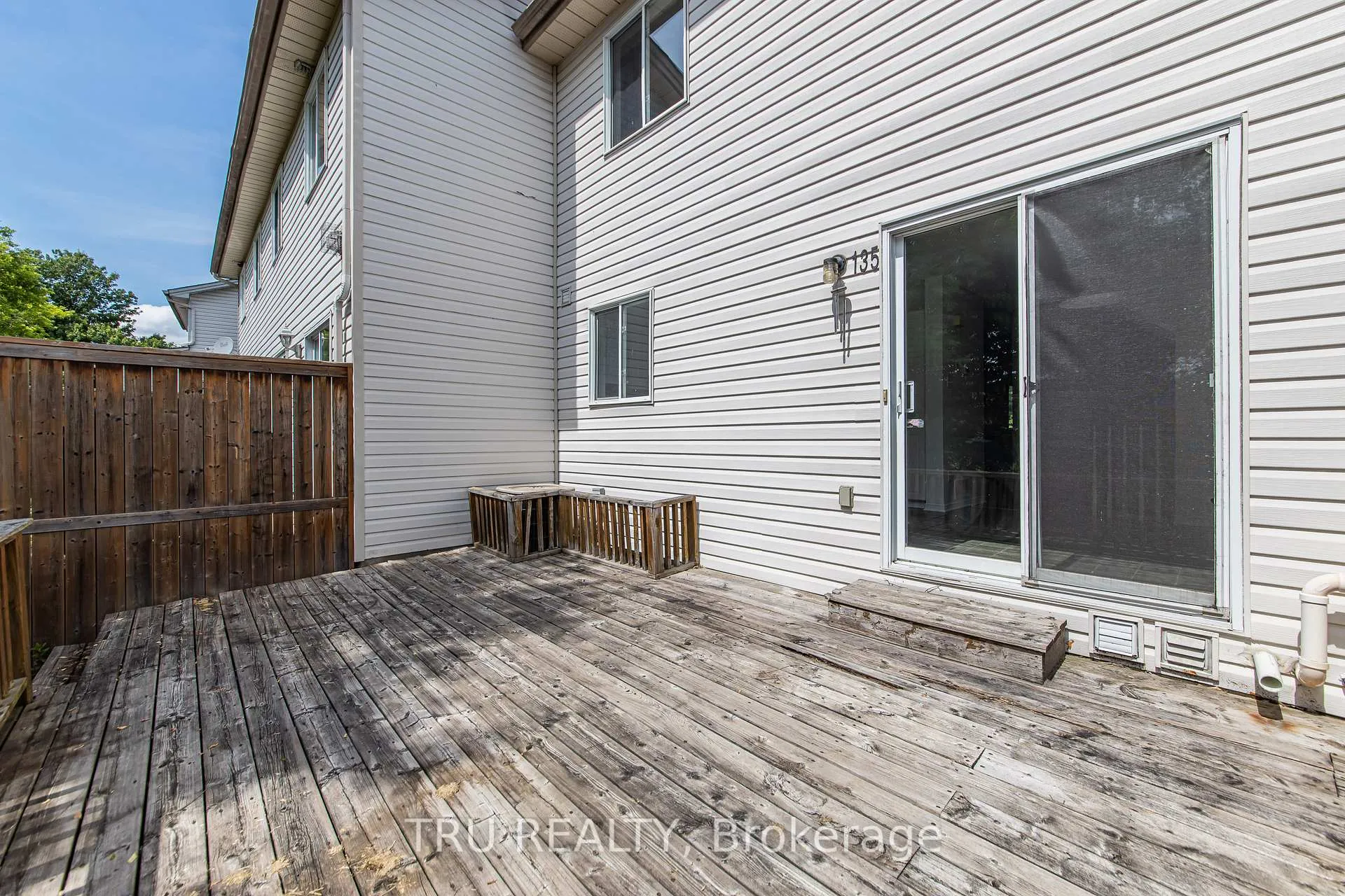 Photo 43 of 135 Margrave Avenue, Ottawa, Hunt Club Park/Greenboro — HOMEH