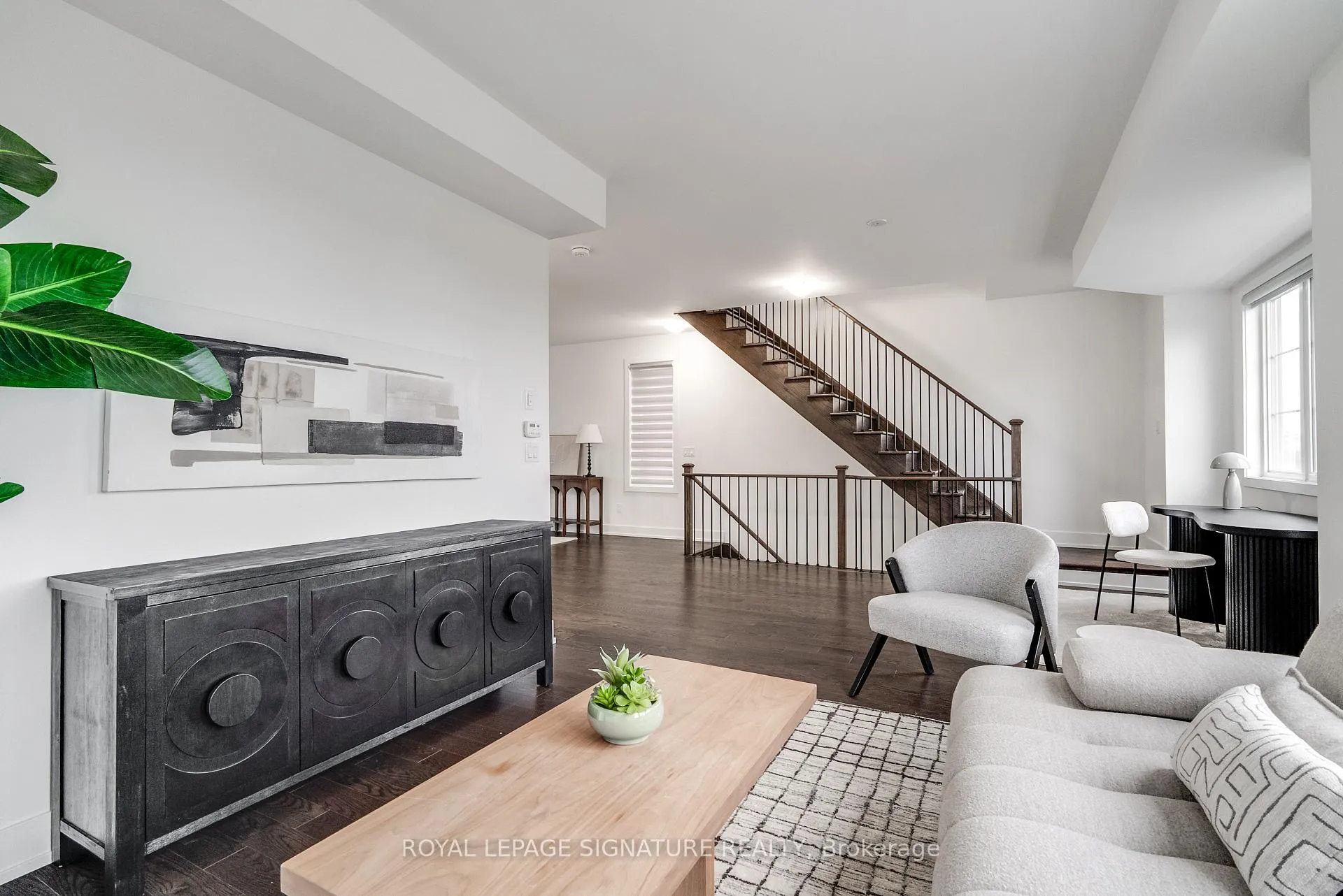 Photo 3 of 10 Sobczak Drive, Whitby, Port Whitby — HOMEH