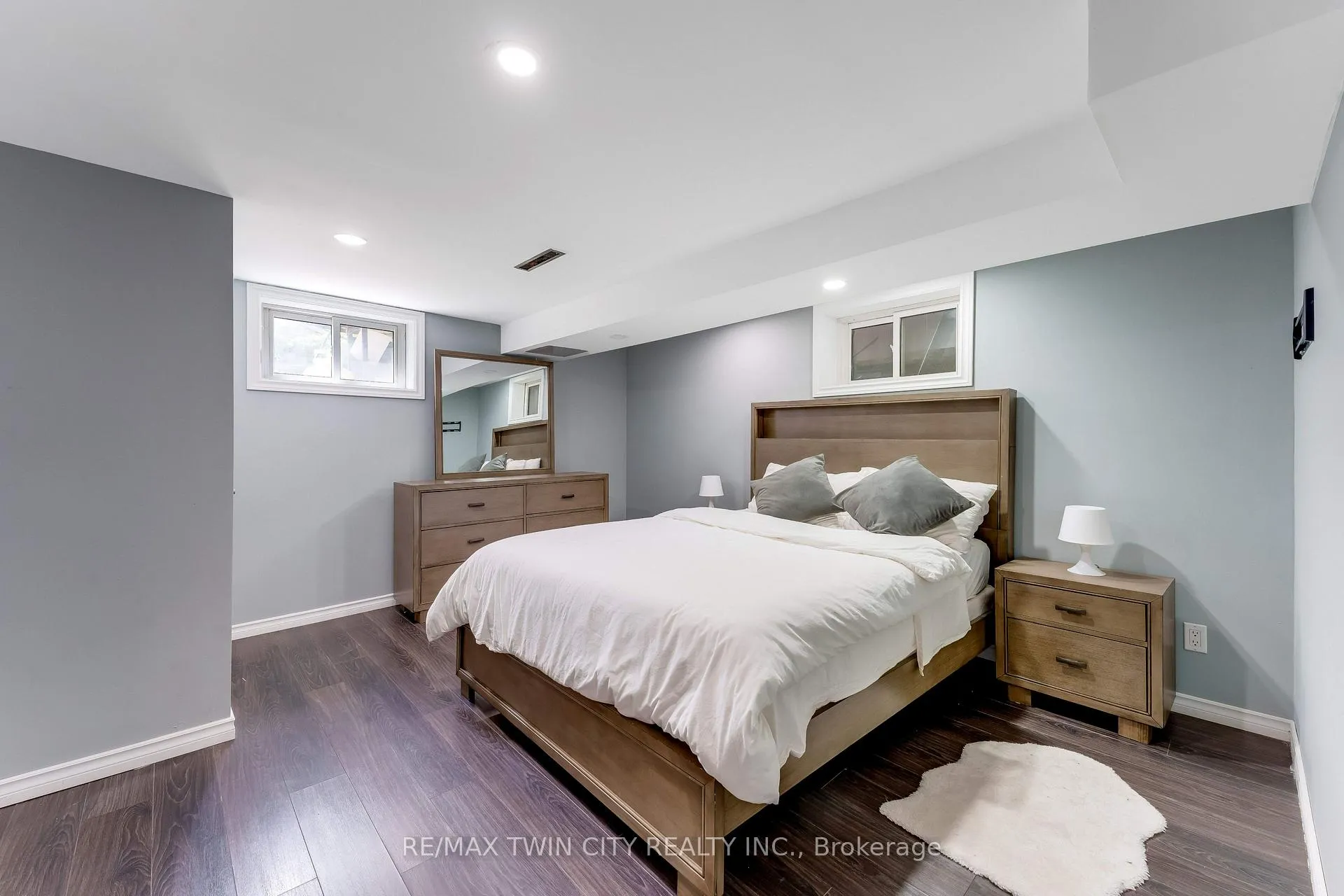 Photo 31 of 90 Arlington Boulevard, Kitchener — HOMEH