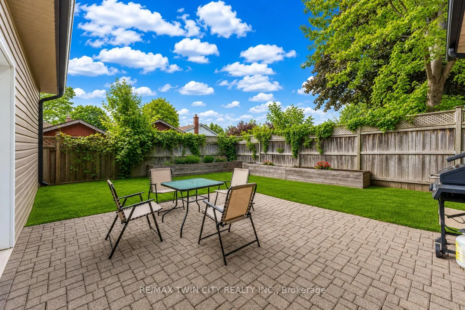 Photo 38 of 90 Arlington Boulevard, Kitchener — HOMEH