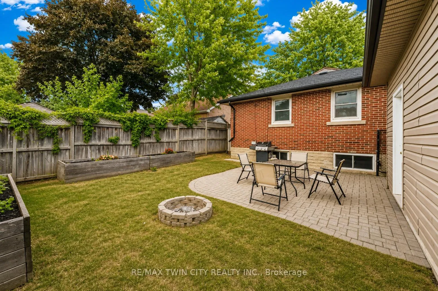 Photo 39 of 90 Arlington Boulevard, Kitchener — HOMEH