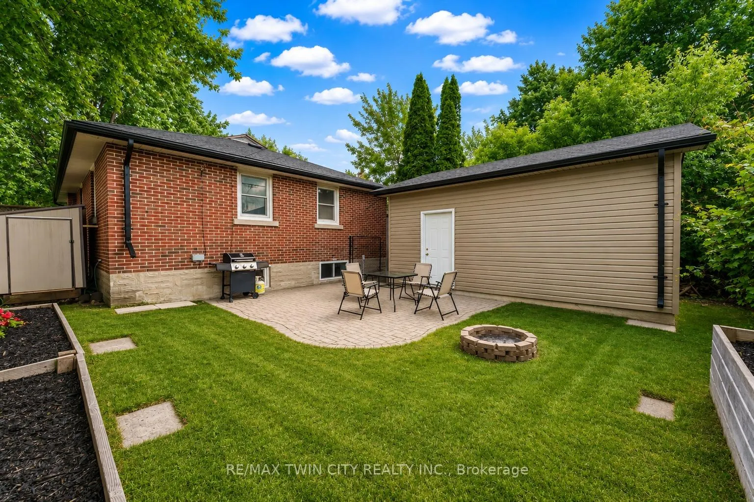 Photo 40 of 90 Arlington Boulevard, Kitchener — HOMEH