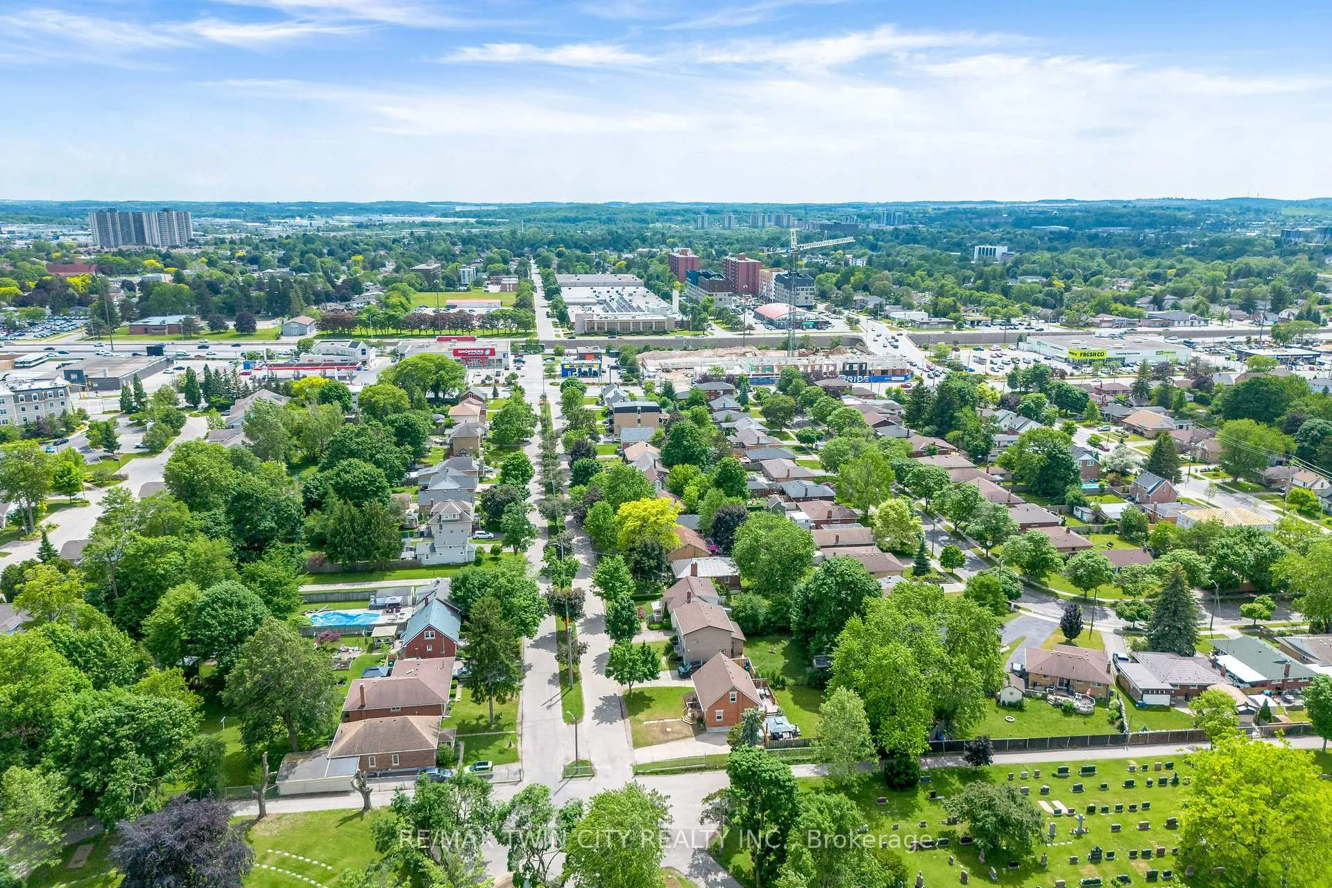 Photo 44 of 90 Arlington Boulevard, Kitchener — HOMEH