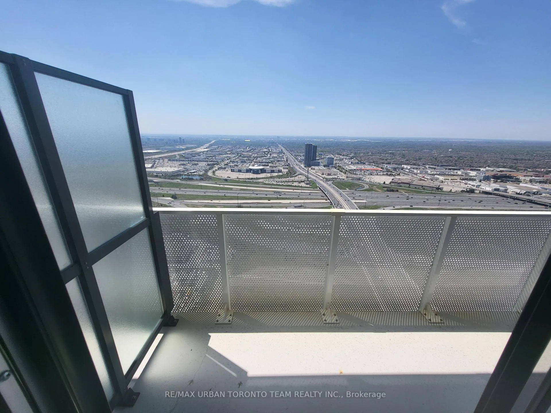 Photo 8 of Unit 5210, 195 Commerce Street, Vaughan, Vaughan Corporate Centre — HOMEH