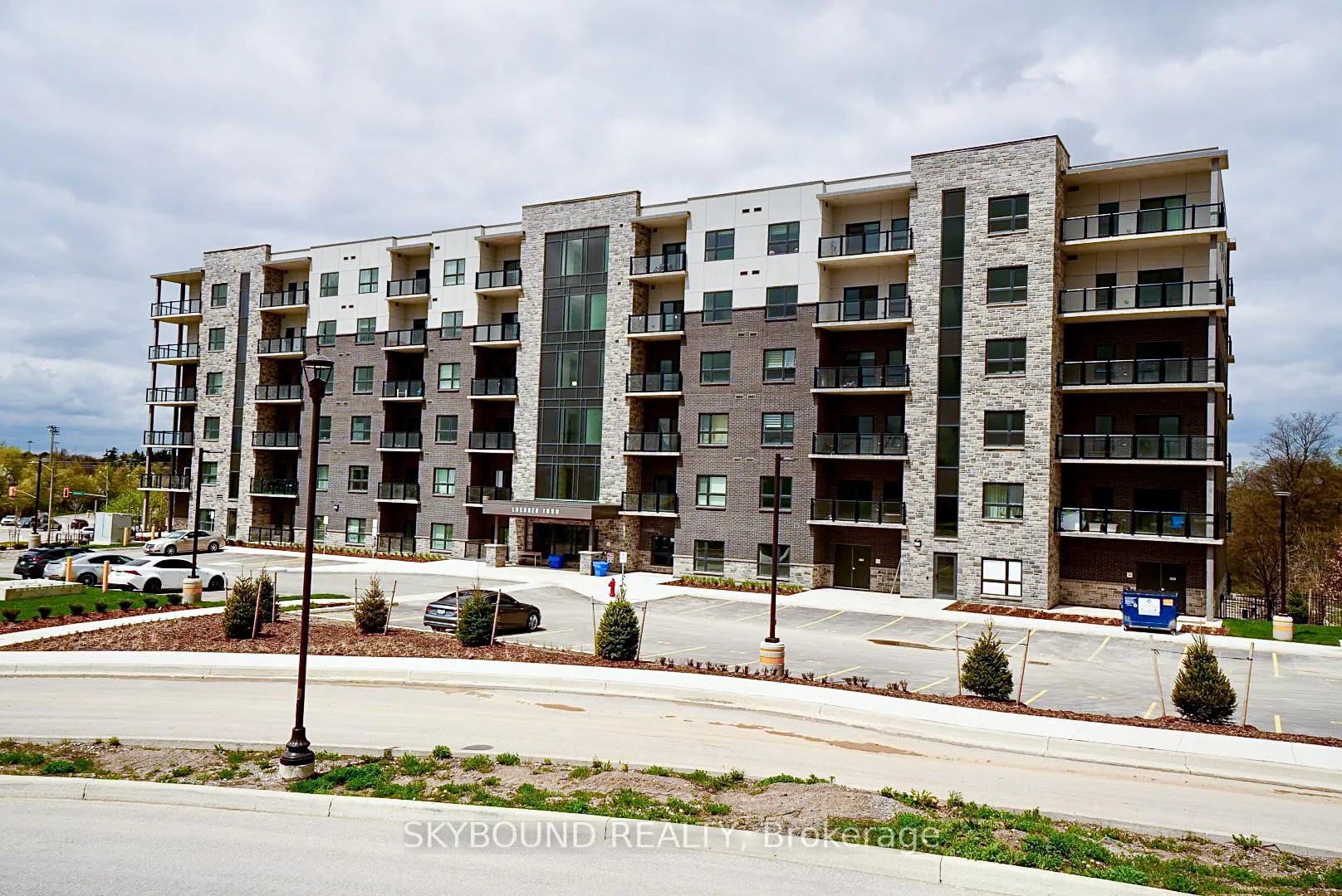 Photo 1 of Unit 0411, 1000 Lackner Place, Kitchener, Grand River North — HOMEH