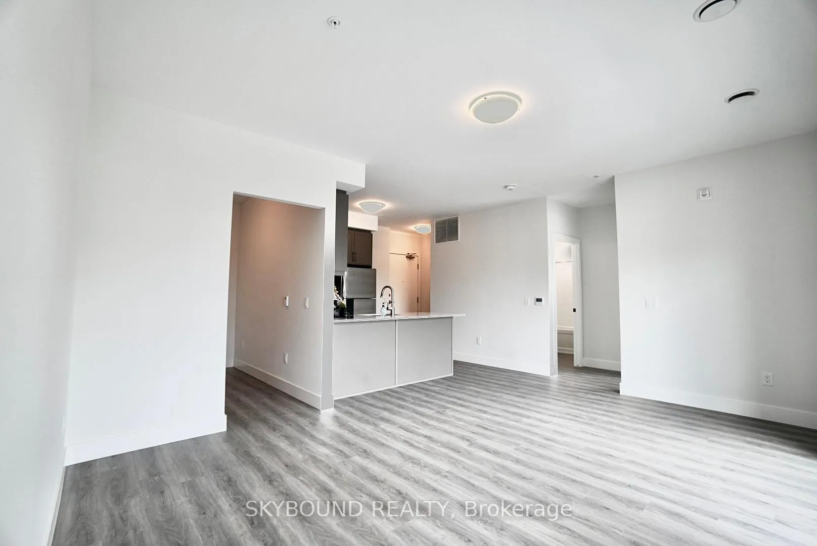 Photo 7 of Unit 0411, 1000 Lackner Place, Kitchener, Grand River North — HOMEH