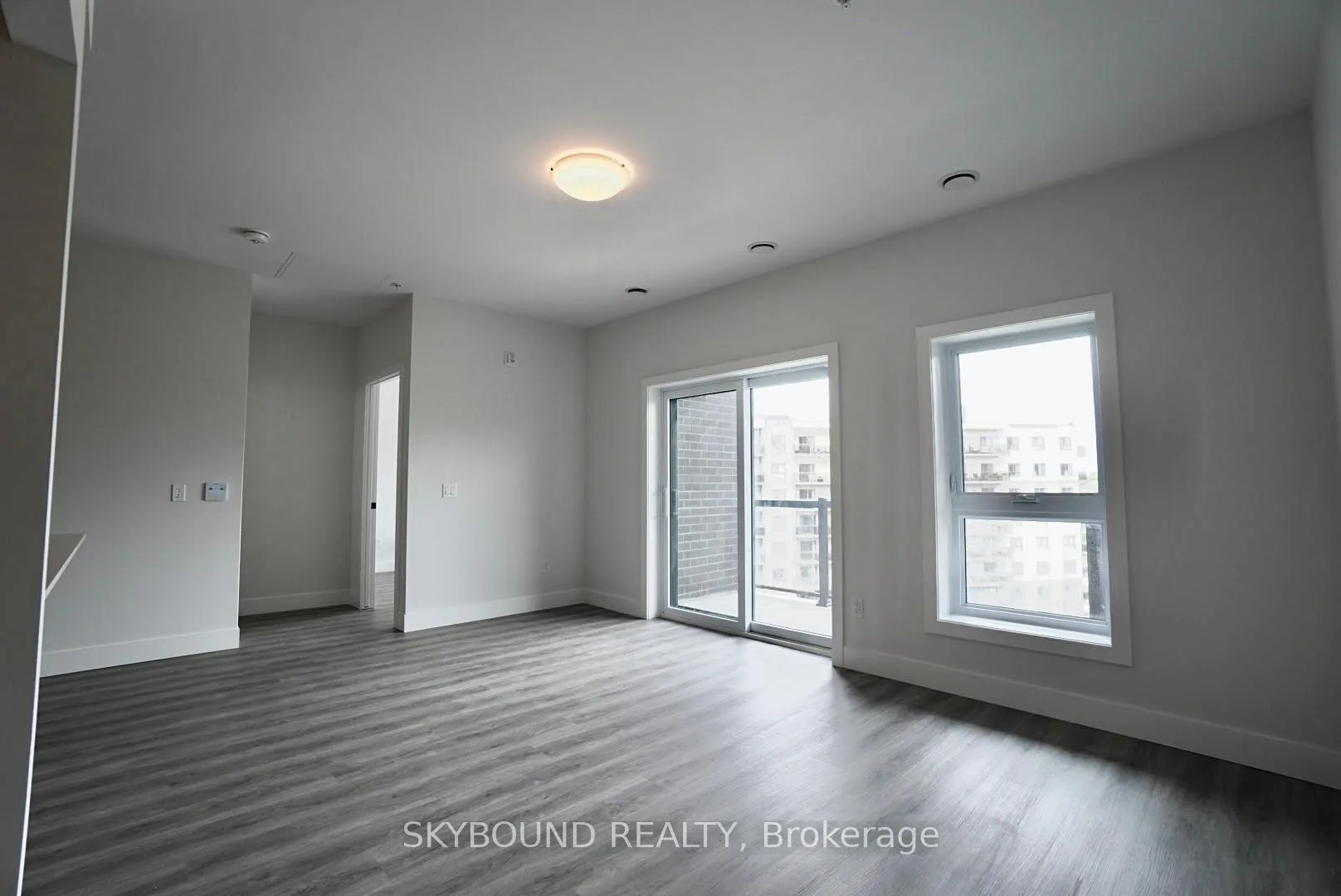 Photo 12 of Unit 0411, 1000 Lackner Place, Kitchener, Grand River North — HOMEH