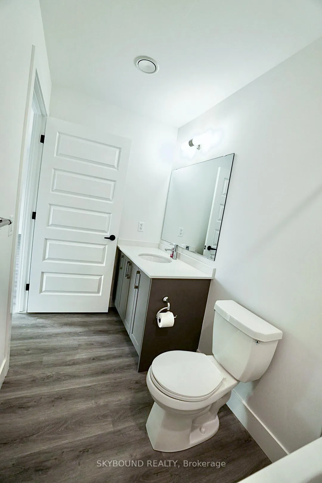 Photo 13 of Unit 0411, 1000 Lackner Place, Kitchener, Grand River North — HOMEH
