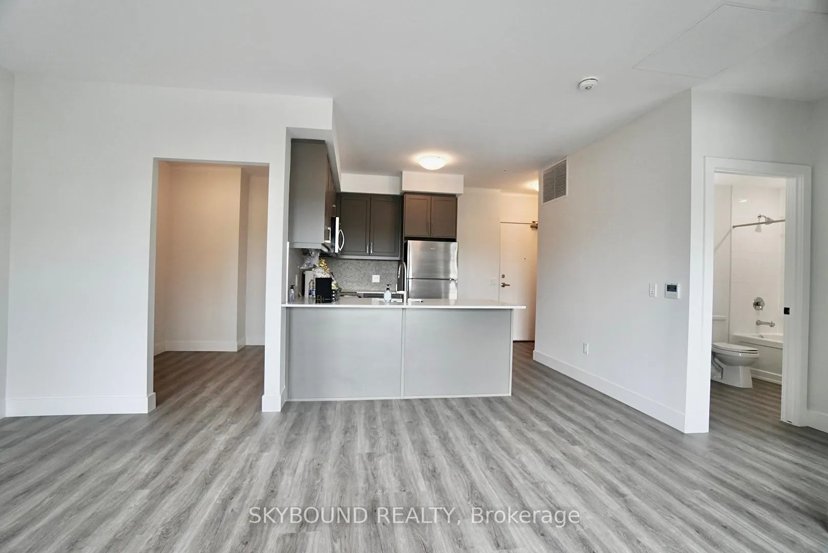 Photo 16 of Unit 0411, 1000 Lackner Place, Kitchener, Grand River North — HOMEH