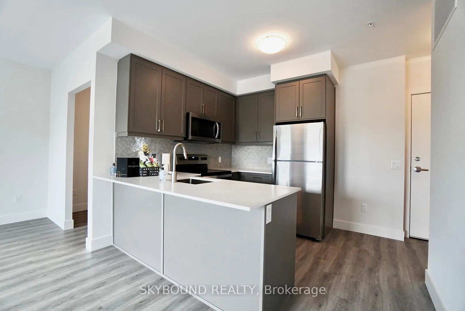 Photo 19 of Unit 0411, 1000 Lackner Place, Kitchener, Grand River North — HOMEH