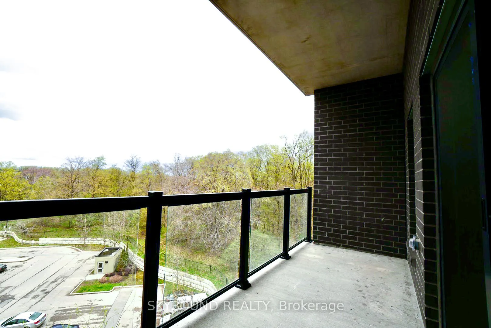 Photo 26 of Unit 0411, 1000 Lackner Place, Kitchener, Grand River North — HOMEH