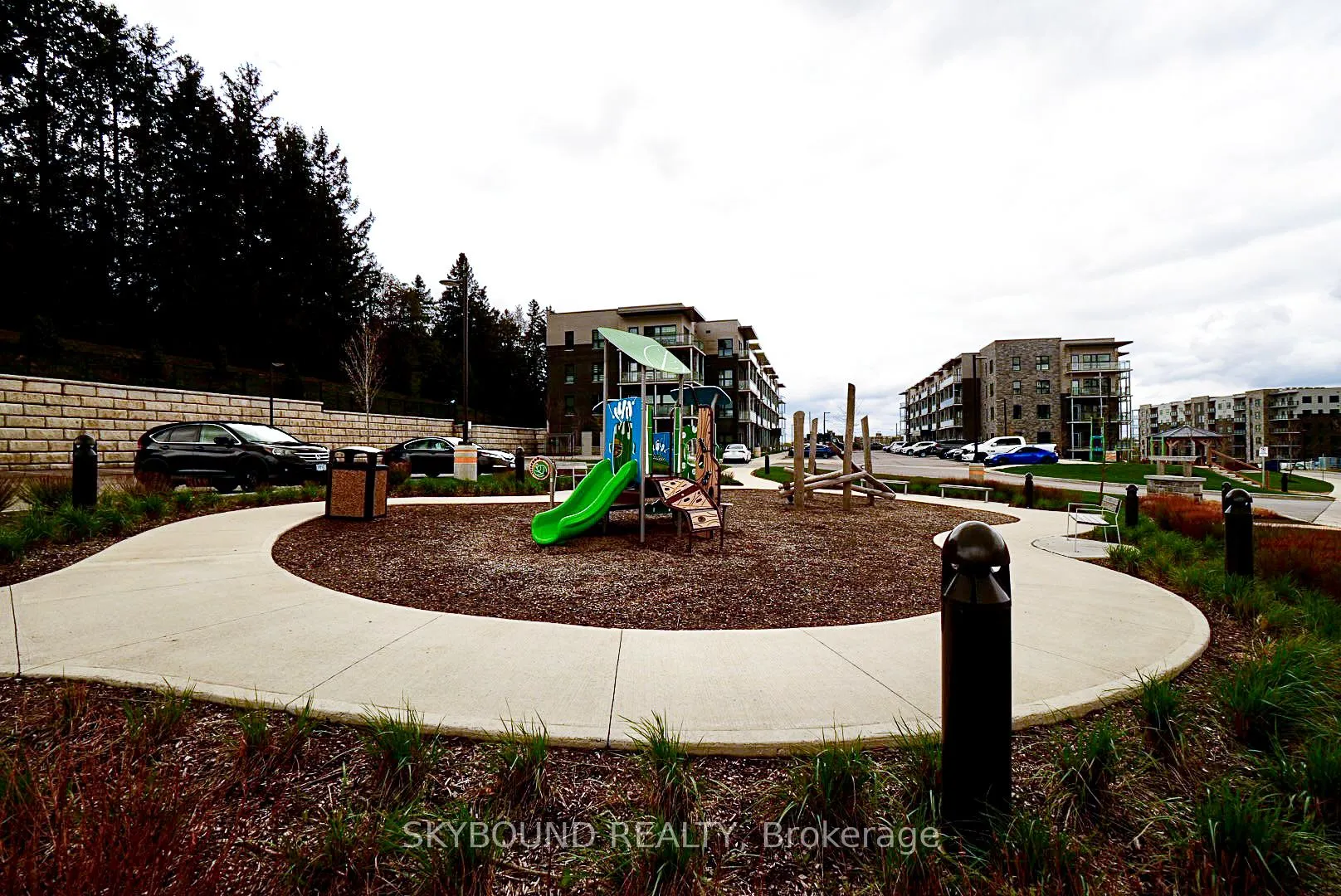 Photo 28 of Unit 0411, 1000 Lackner Place, Kitchener, Grand River North — HOMEH