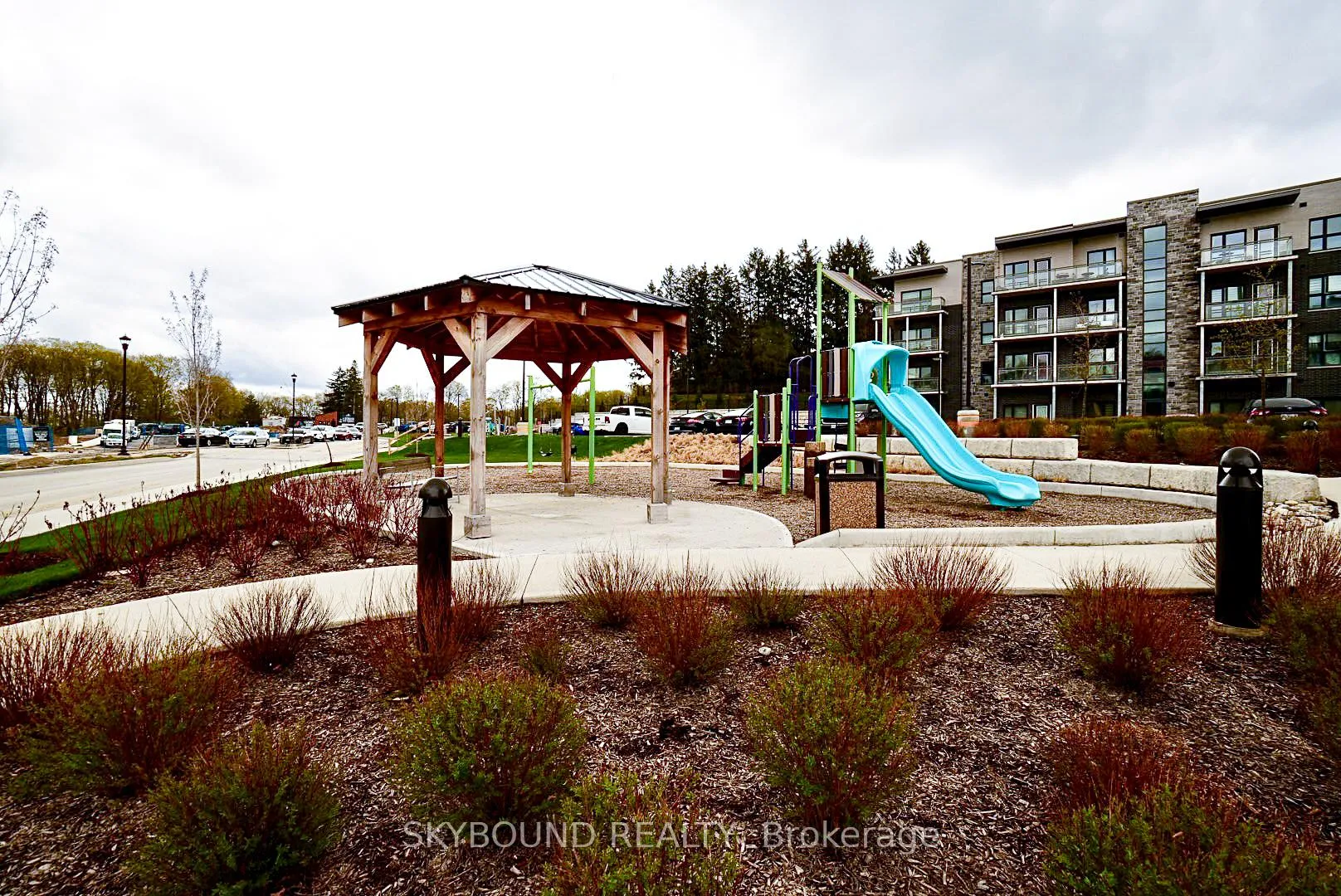 Photo 30 of Unit 0411, 1000 Lackner Place, Kitchener, Grand River North — HOMEH