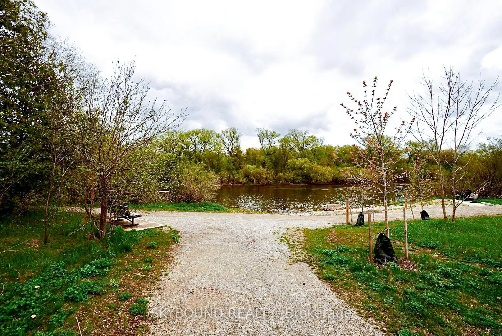 Photo 32 of Unit 0411, 1000 Lackner Place, Kitchener, Grand River North — HOMEH