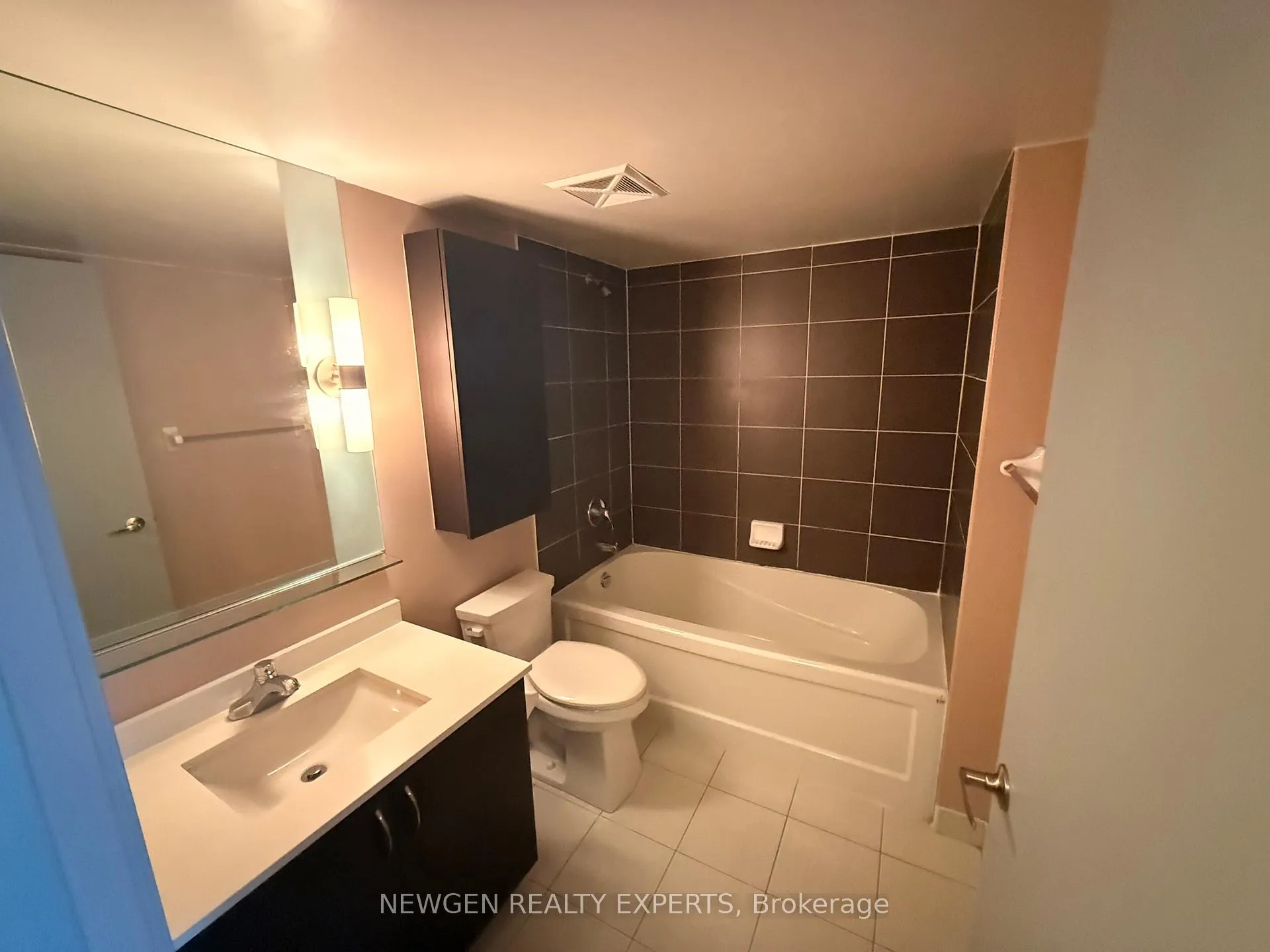 Photo 8 of Unit 312, 320 Richmond Street E, Toronto, Moss Park — HOMEH