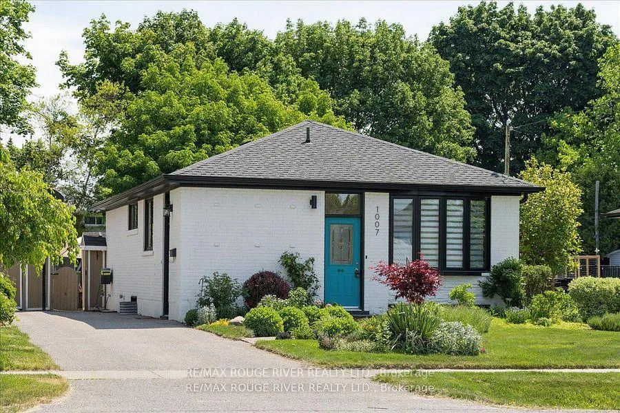 Photo 1 of 1007 Walton Boulevard, Whitby, Williamsburg — HOMEH