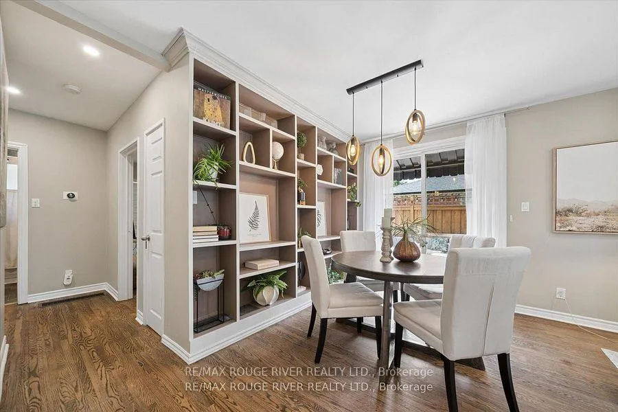 Photo 7 of 1007 Walton Boulevard, Whitby, Williamsburg — HOMEH