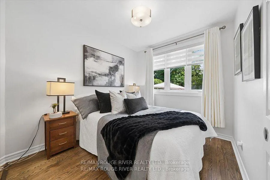 Photo 14 of 1007 Walton Boulevard, Whitby, Williamsburg — HOMEH