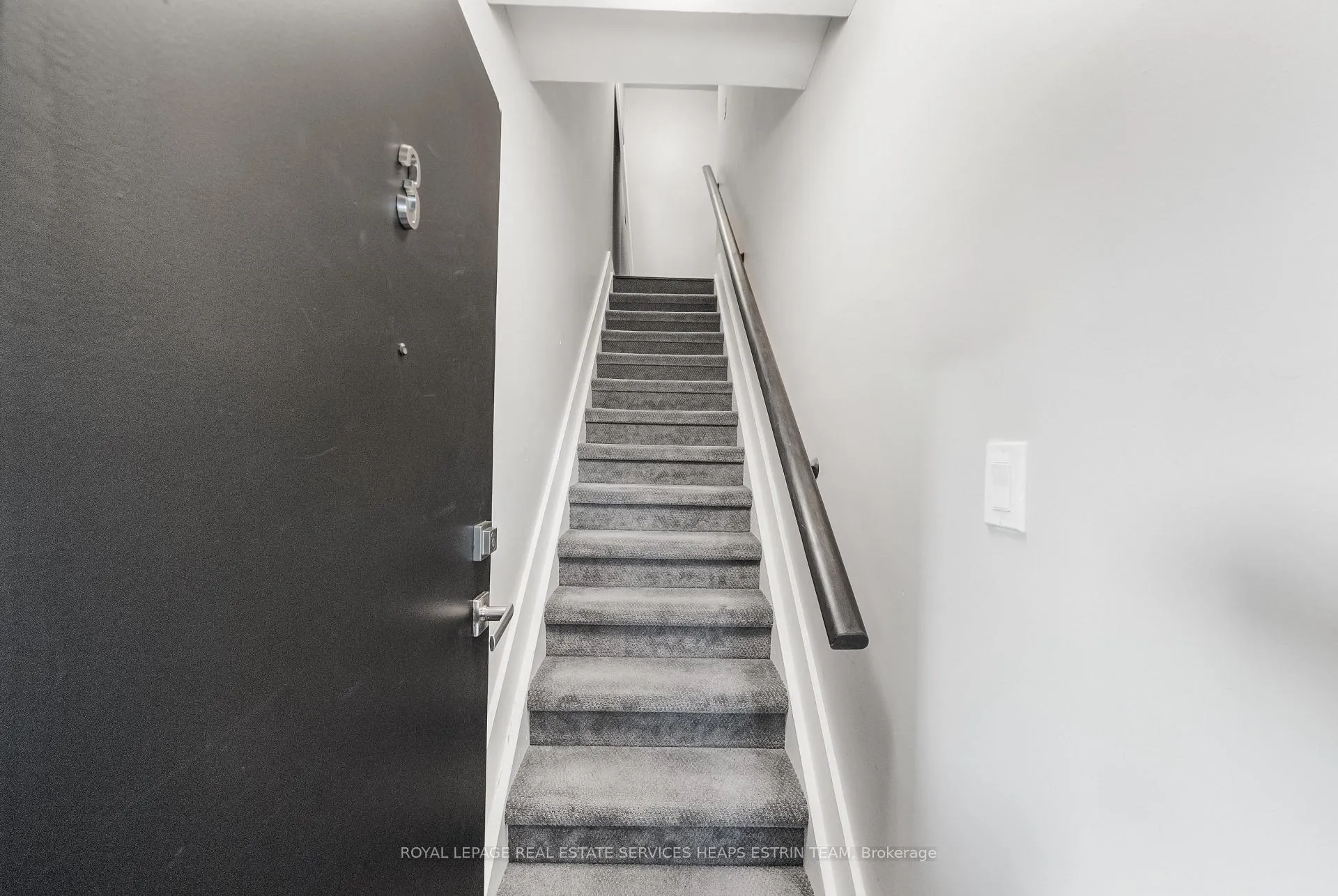 Photo 3 of Unit Unit 3, 14 Dartford Road, Toronto, Playter Estates-Danforth — HOMEH