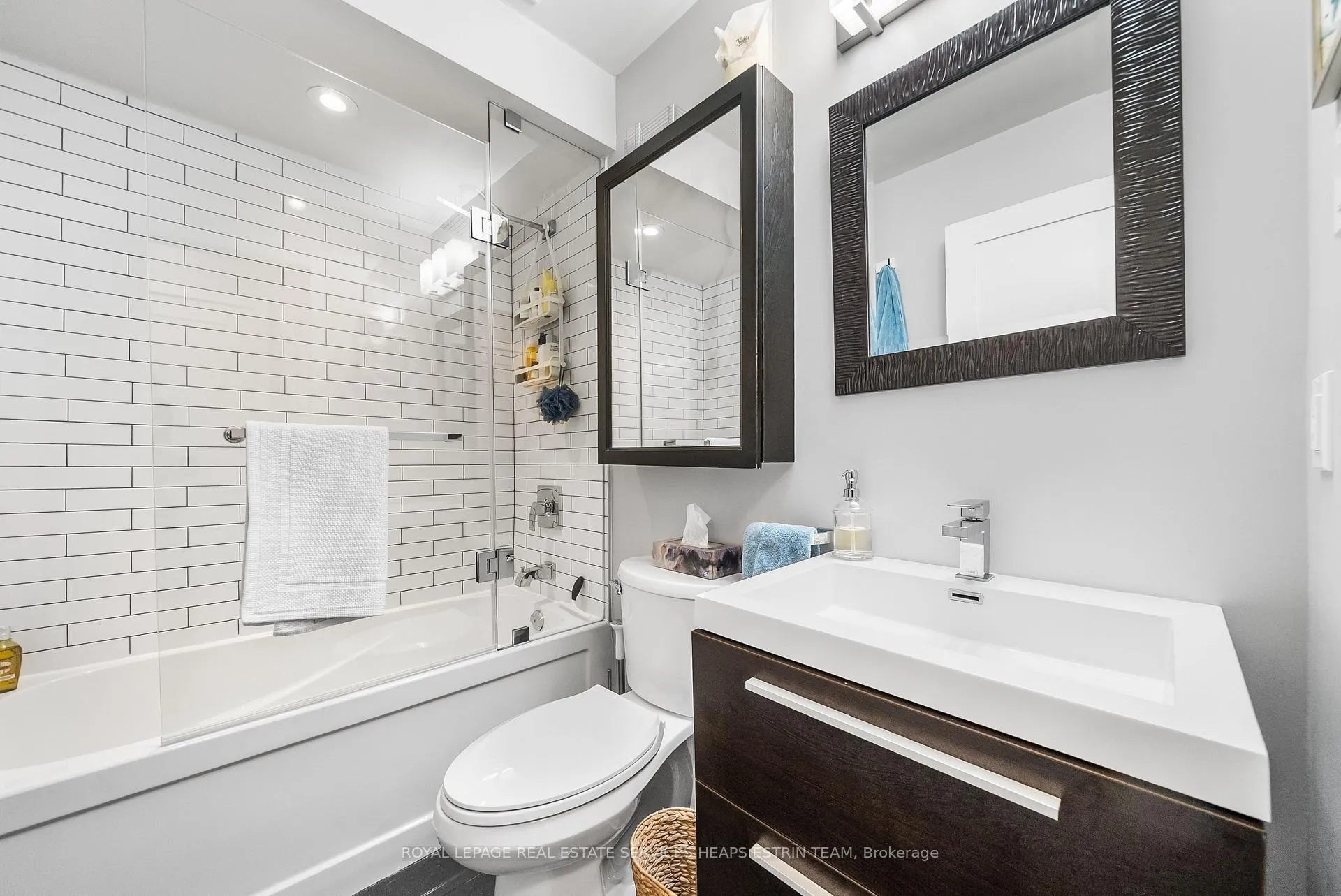 Photo 14 of Unit Unit 3, 14 Dartford Road, Toronto, Playter Estates-Danforth — HOMEH