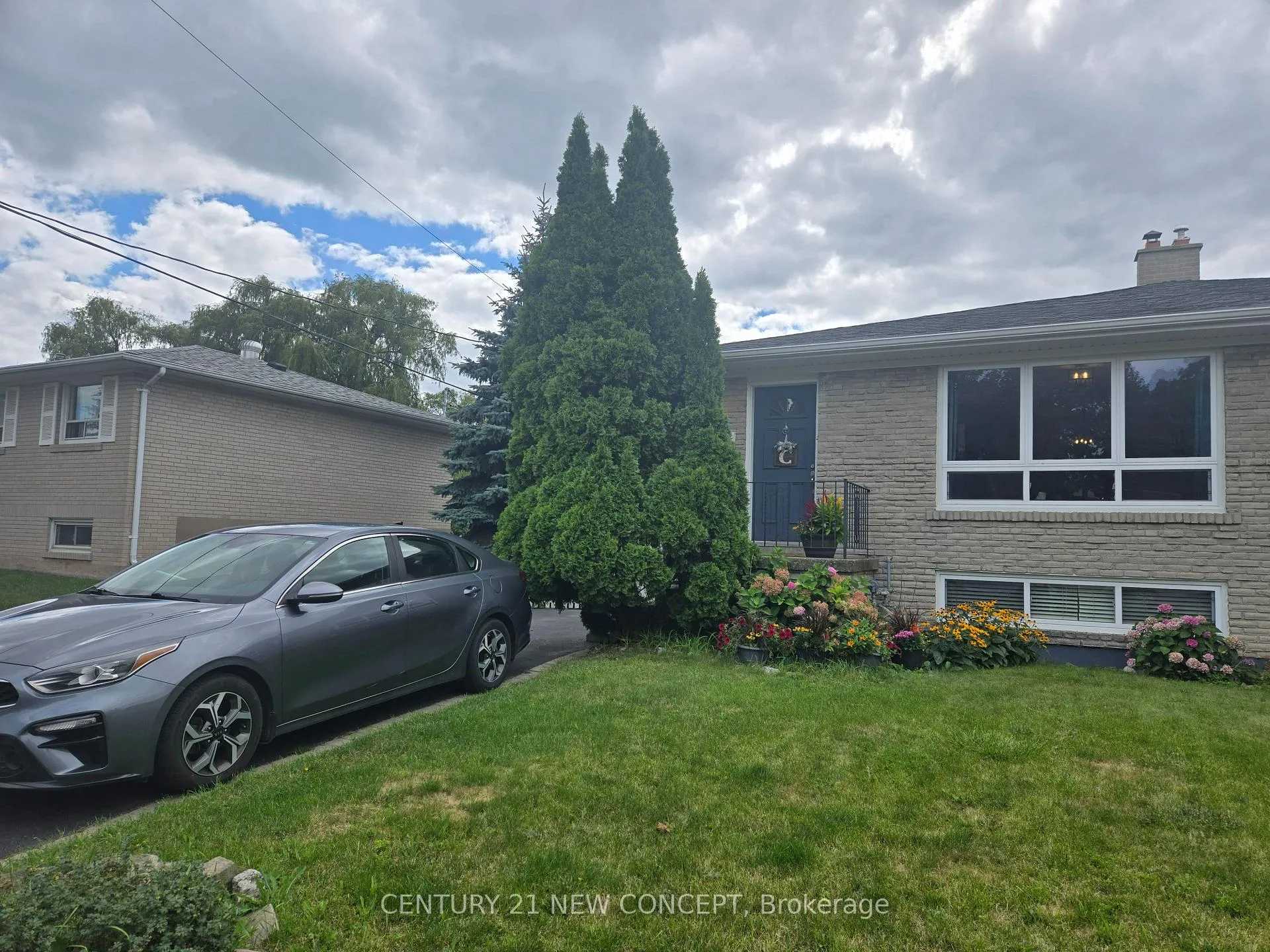 Photo 2 of 412 Melores Drive, Burlington, Appleby — HOMEH