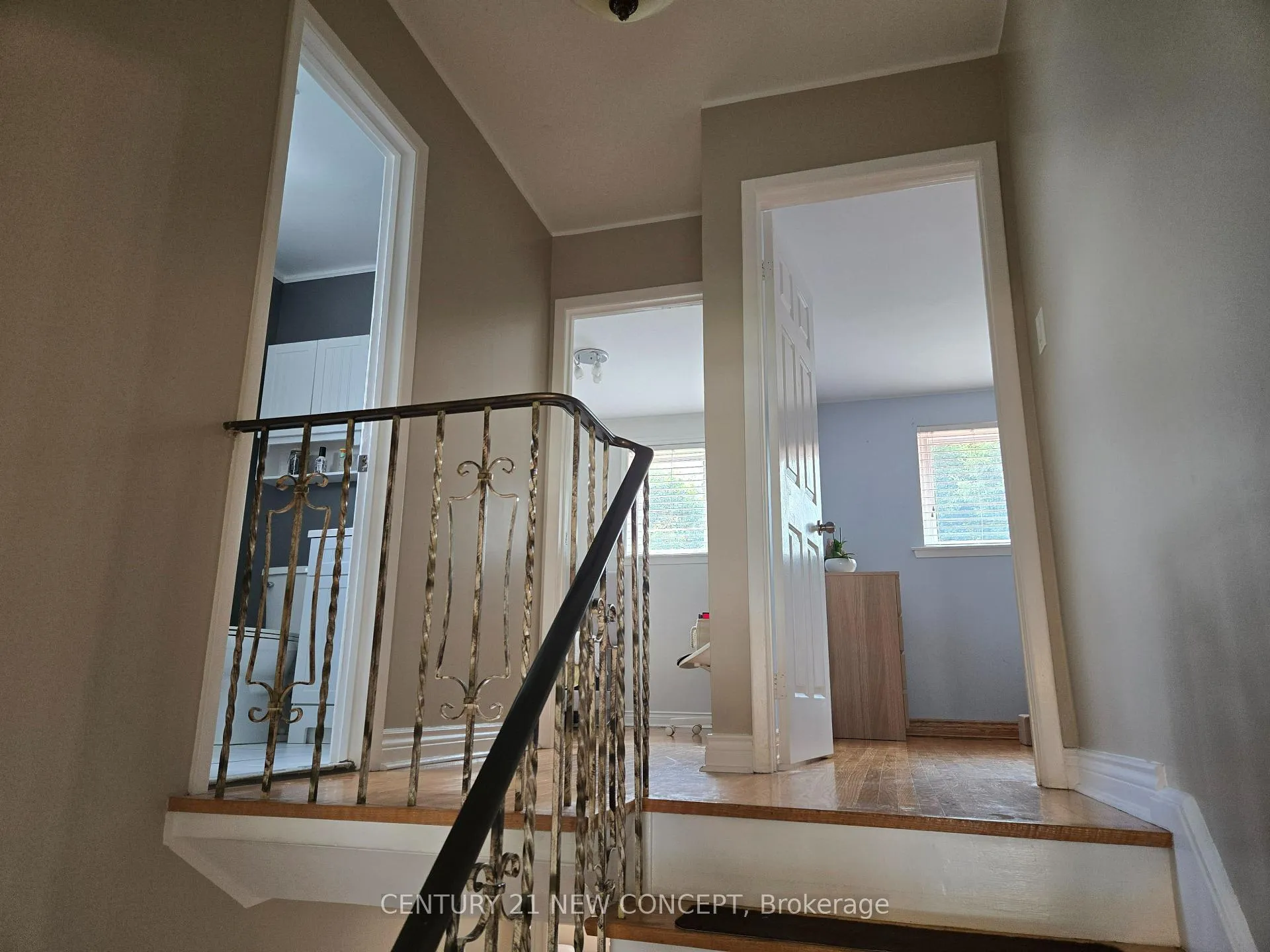 Photo 9 of 412 Melores Drive, Burlington, Appleby — HOMEH