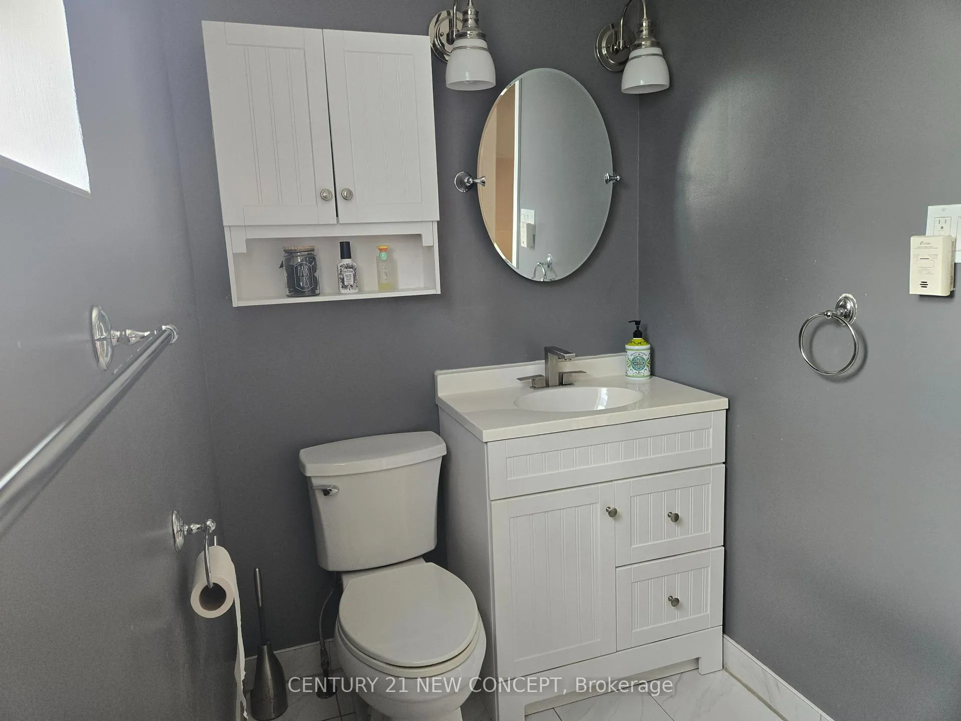 Photo 10 of 412 Melores Drive, Burlington, Appleby — HOMEH