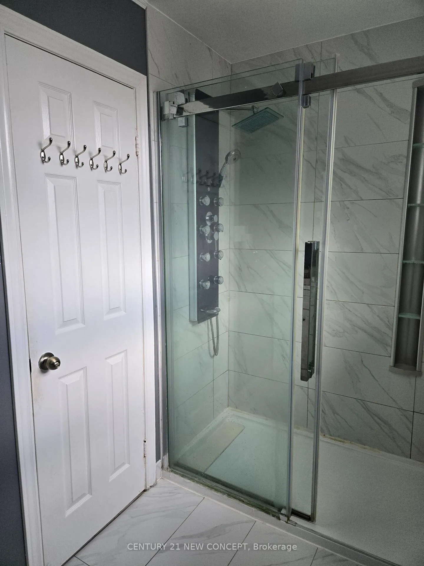 Photo 11 of 412 Melores Drive, Burlington, Appleby — HOMEH