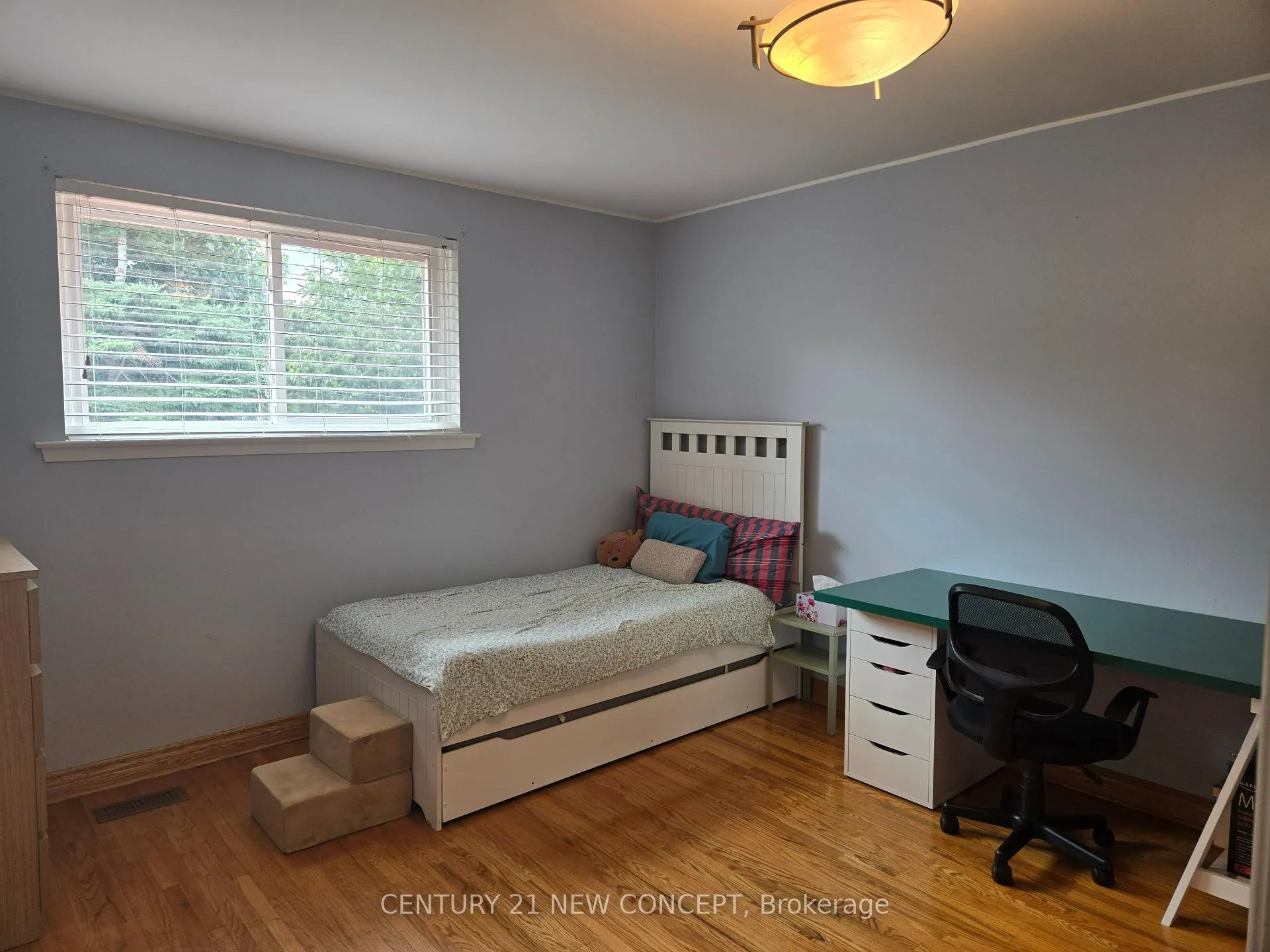 Photo 13 of 412 Melores Drive, Burlington, Appleby — HOMEH