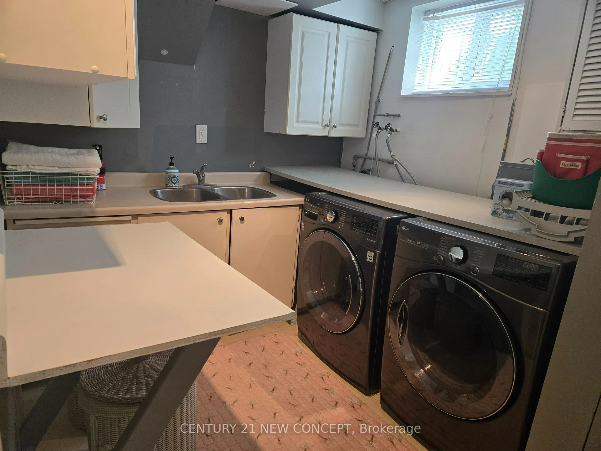Photo 22 of 412 Melores Drive, Burlington, Appleby — HOMEH