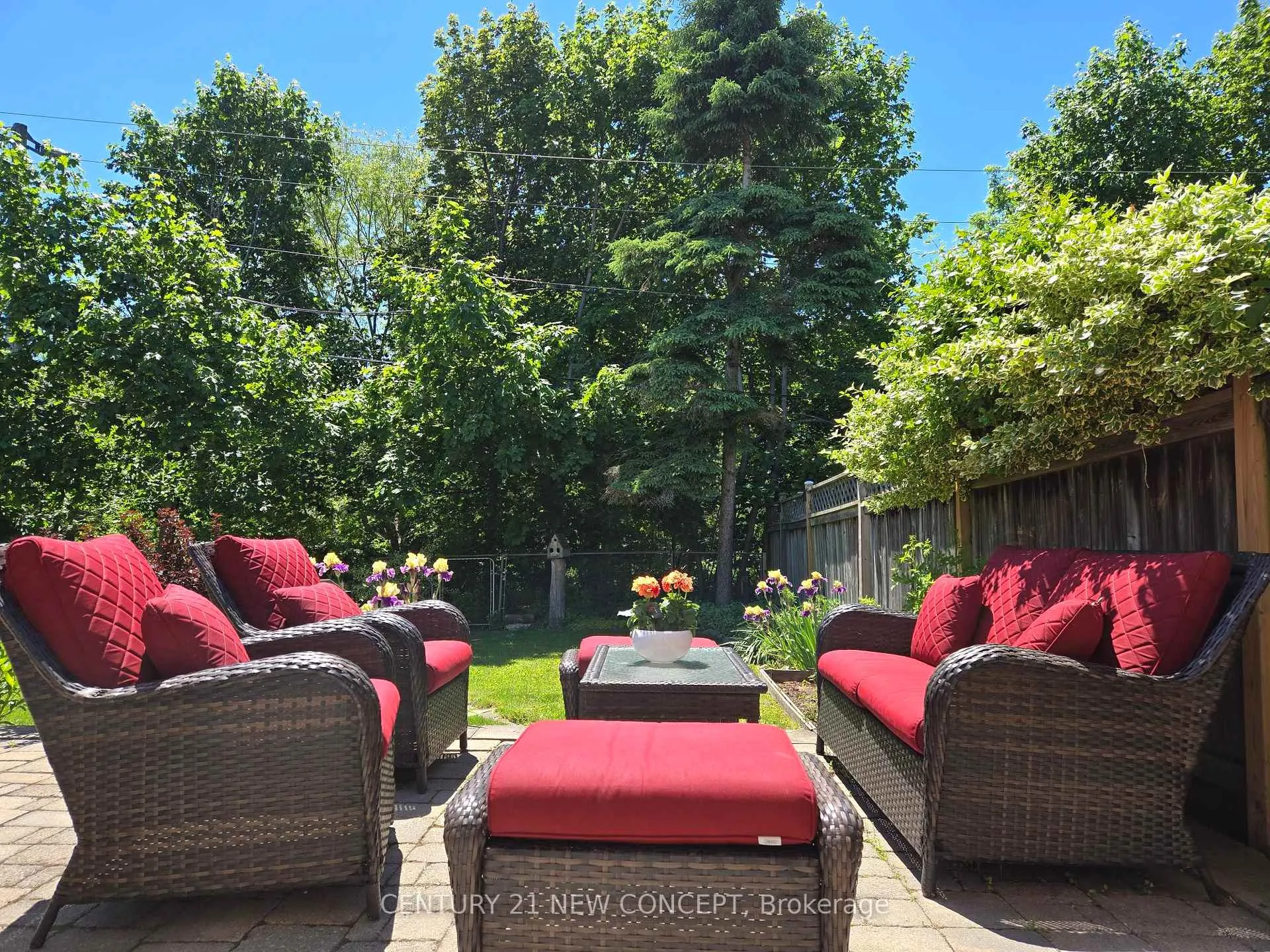 Photo 26 of 412 Melores Drive, Burlington, Appleby — HOMEH