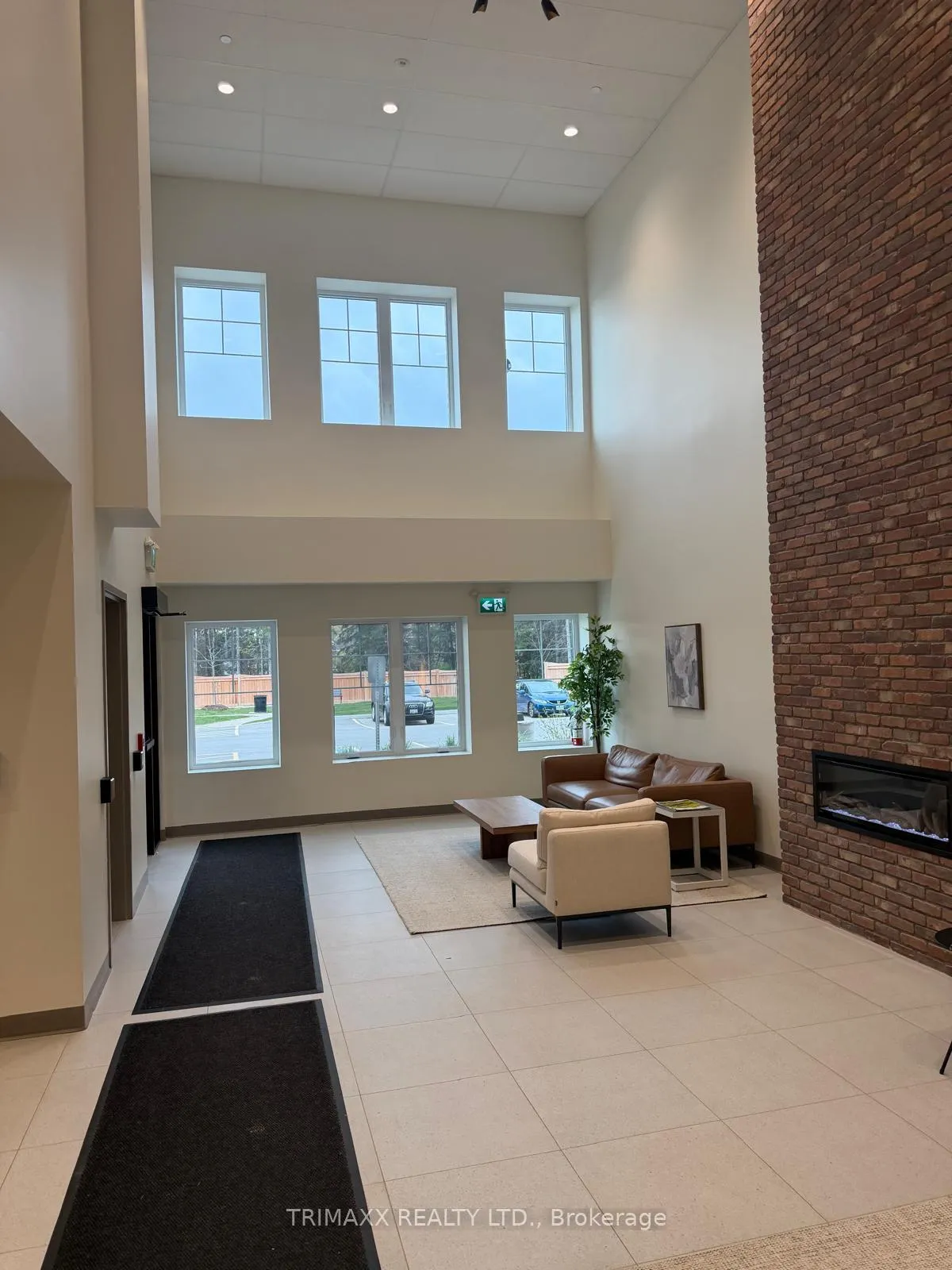 Photo 4 of Unit 318, 121 Mary Street, Clearview, Creemore — HOMEH