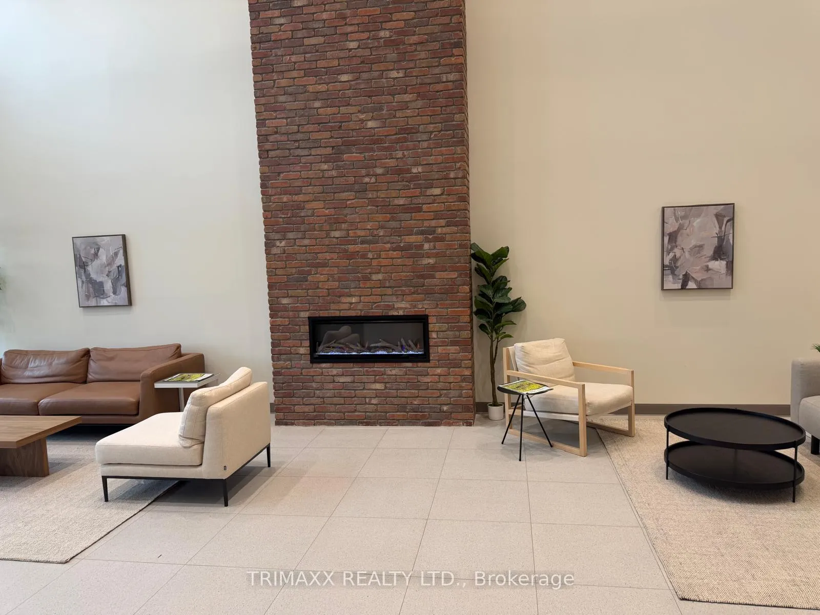 Photo 5 of Unit 318, 121 Mary Street, Clearview, Creemore — HOMEH
