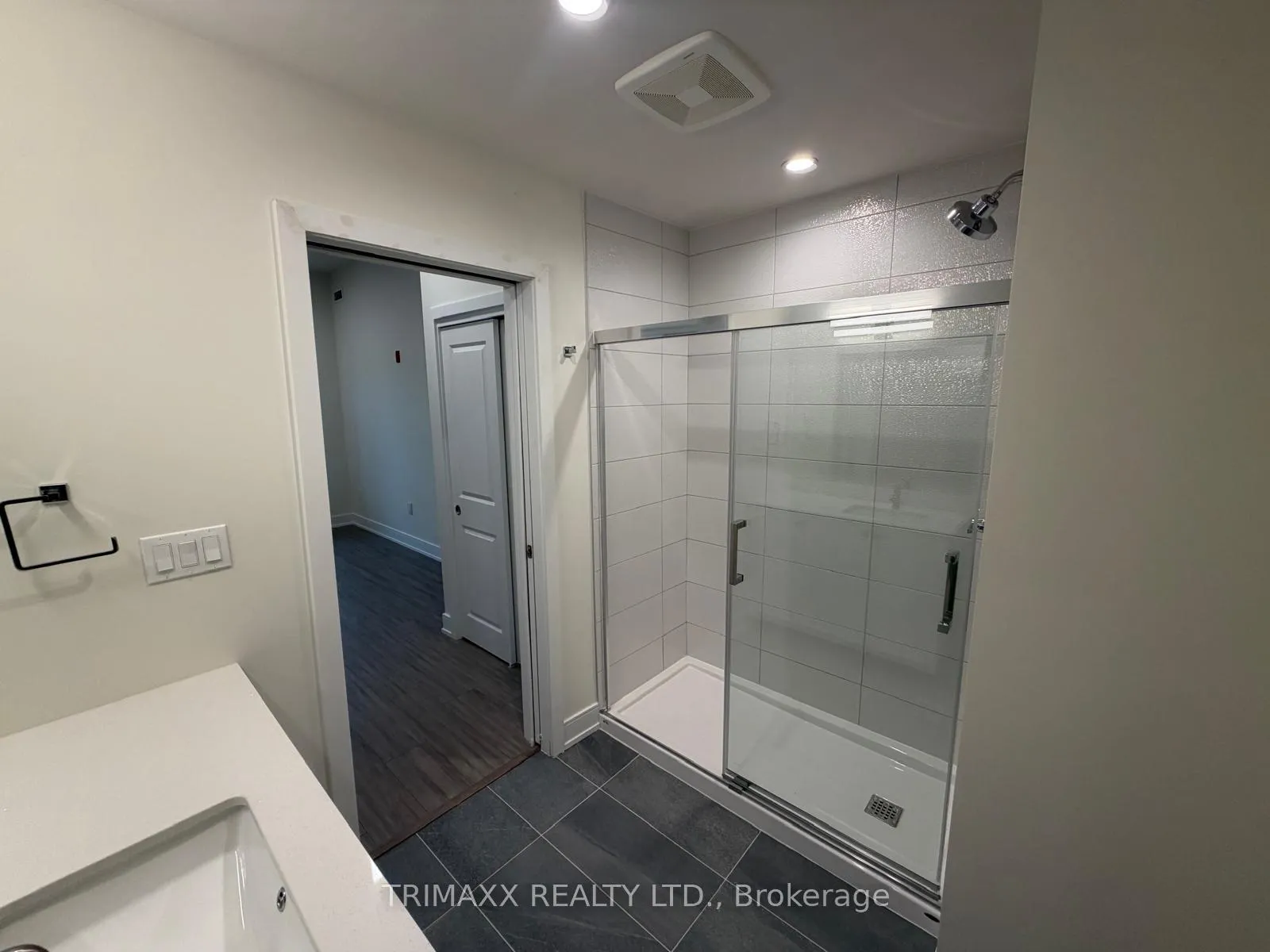 Photo 14 of Unit 318, 121 Mary Street, Clearview, Creemore — HOMEH