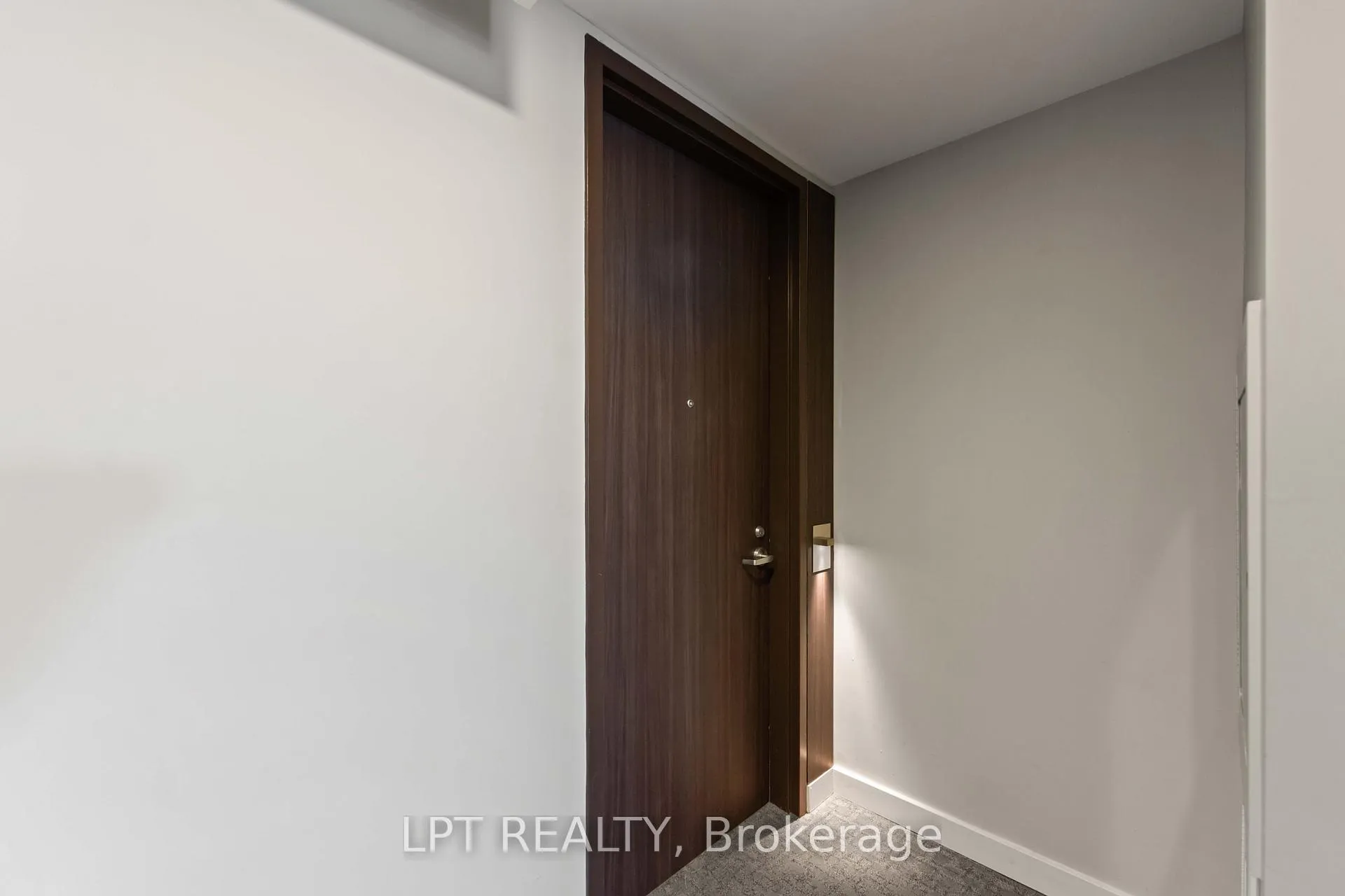 Photo 9 of Unit 307, 111 Champagne Avenue S, Ottawa, West Centre Town — HOMEH