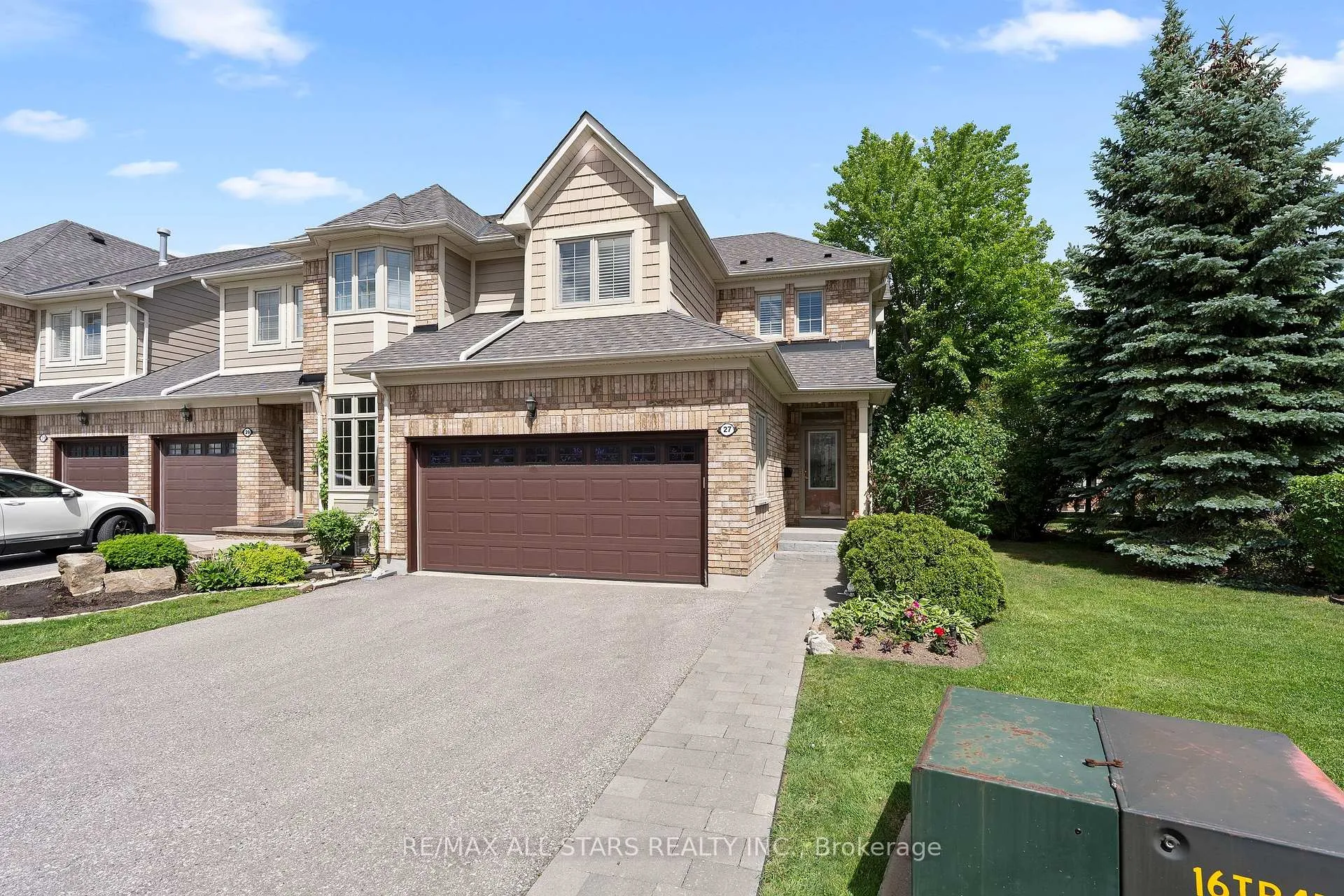 Photo 1 of 27 Wave Hill Way, Markham, Greensborough — HOMEH