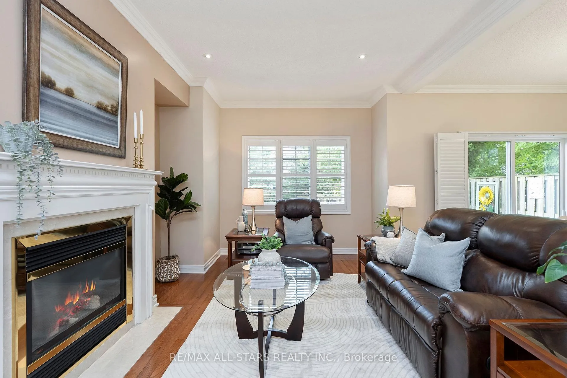 Photo 2 of 27 Wave Hill Way, Markham, Greensborough — HOMEH