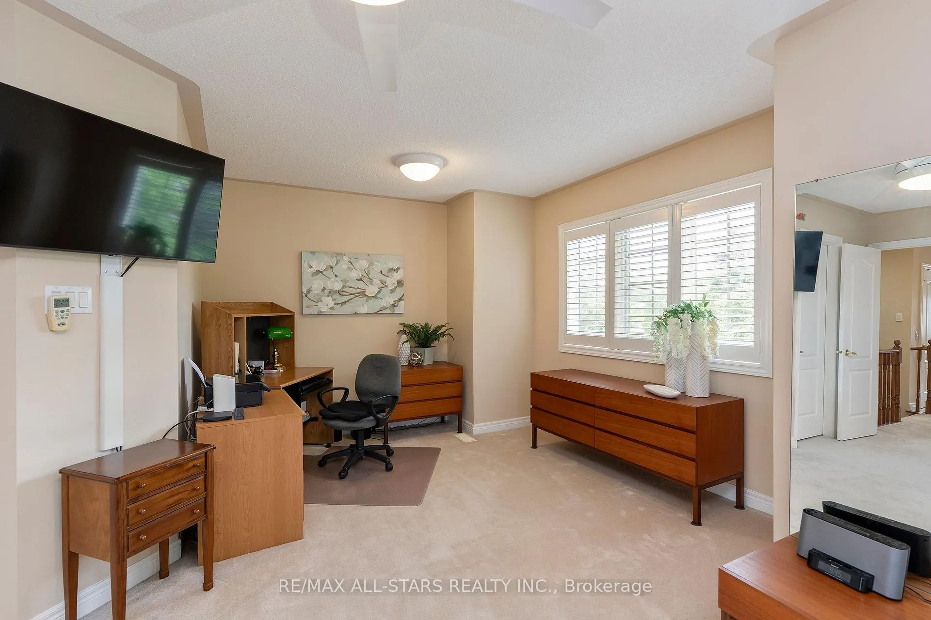 Photo 23 of 27 Wave Hill Way, Markham, Greensborough — HOMEH